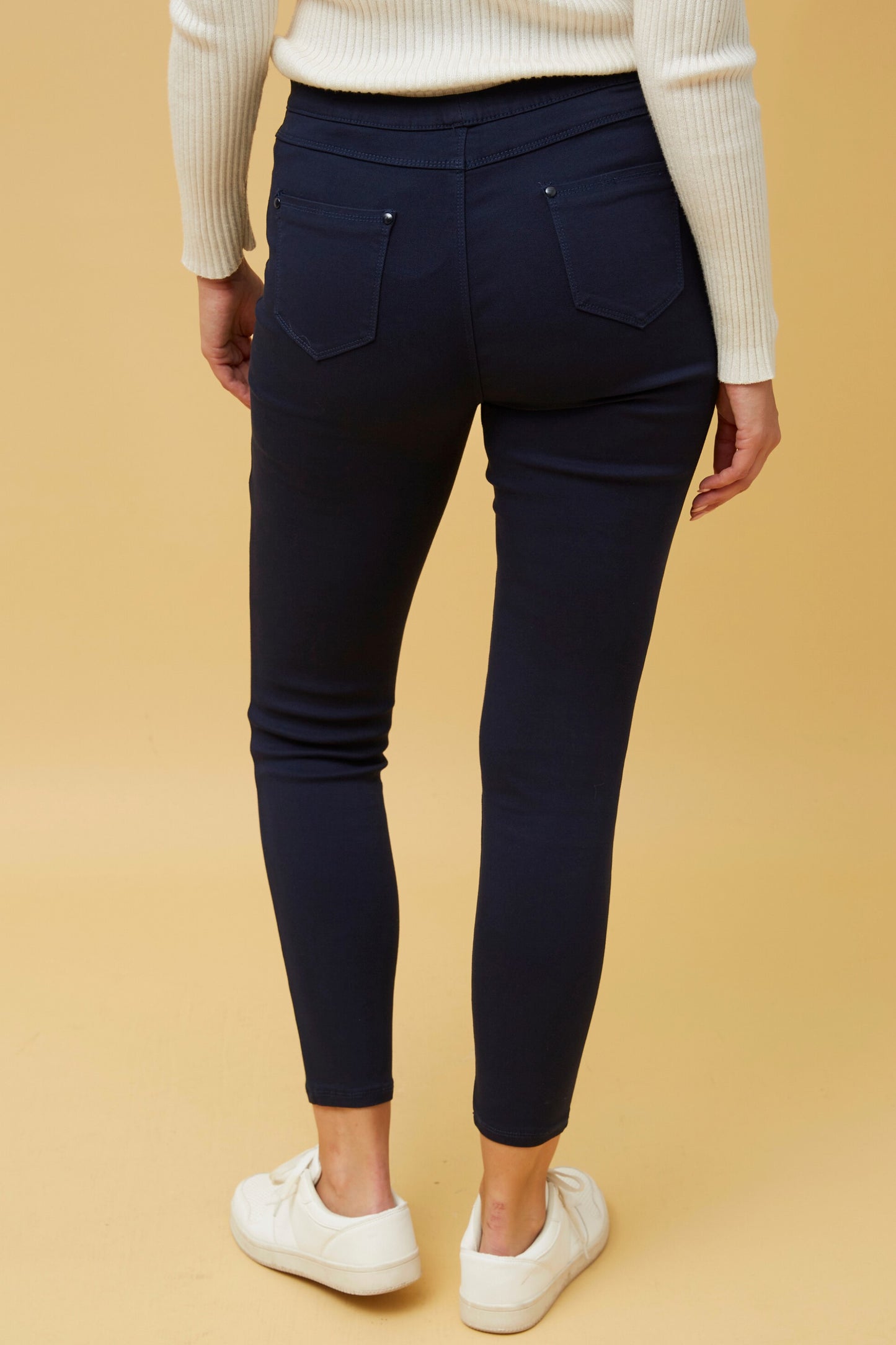 Sally Stretchable Skinny Pants Navy P502564