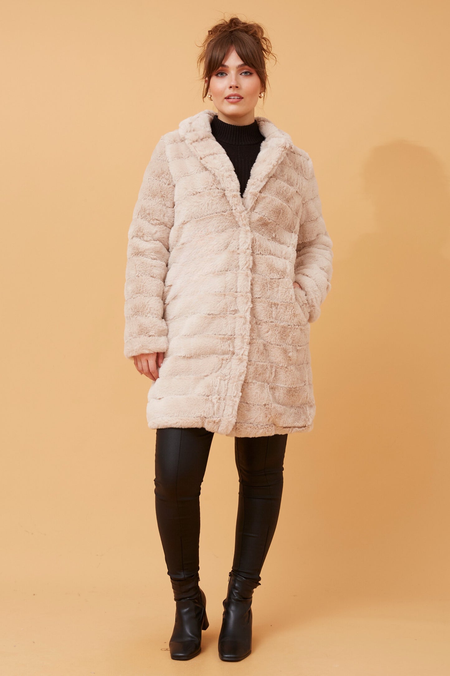 Sanna Faux Fur Coat - Beige