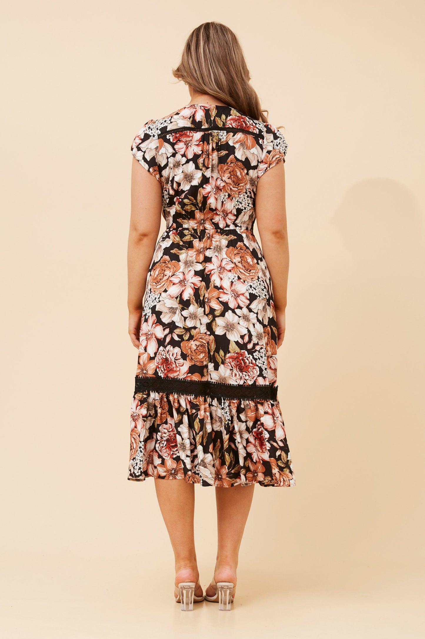Serena Floral Print Midi Dress - D525665