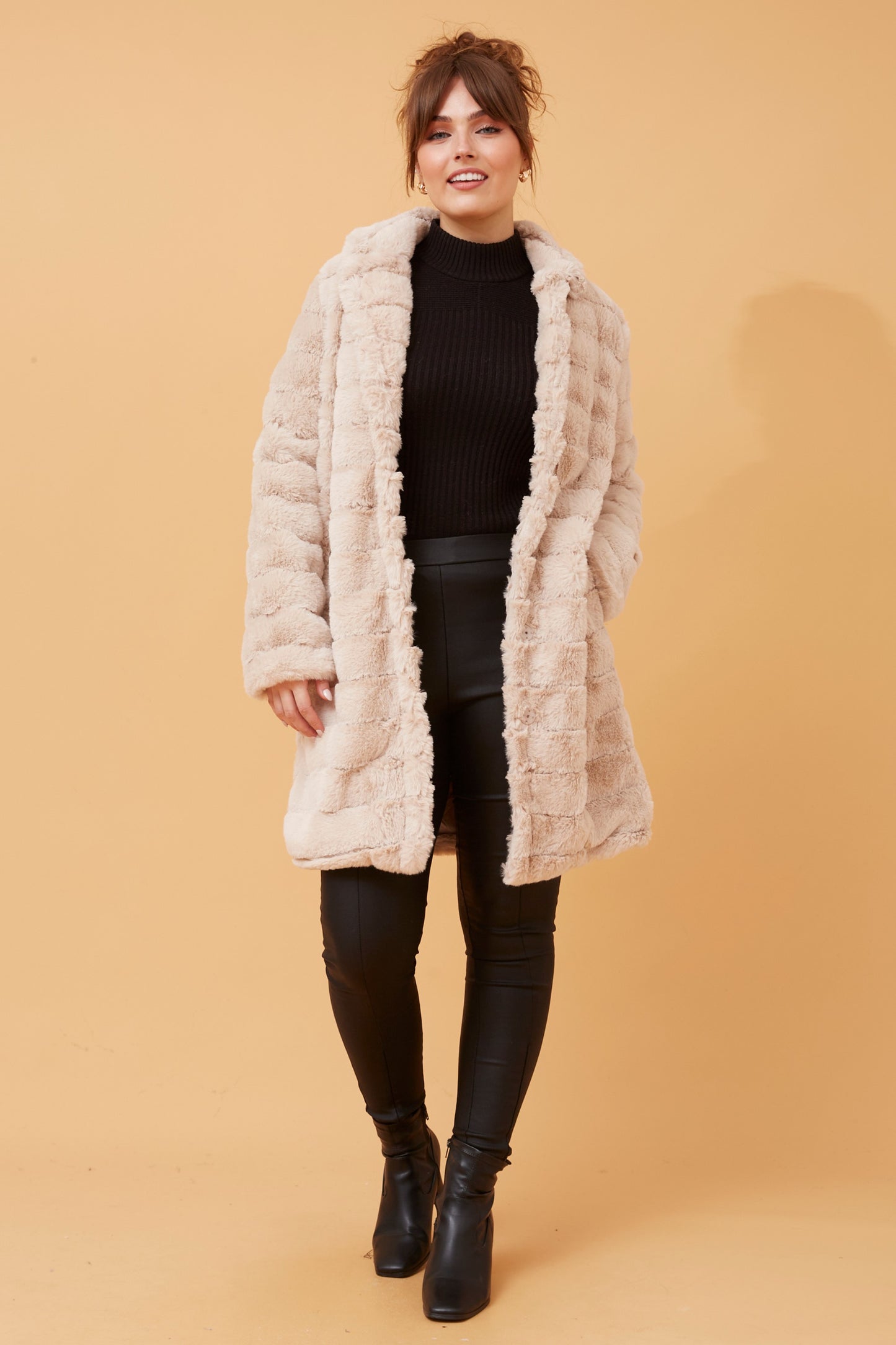 Sanna Faux Fur Coat - Beige