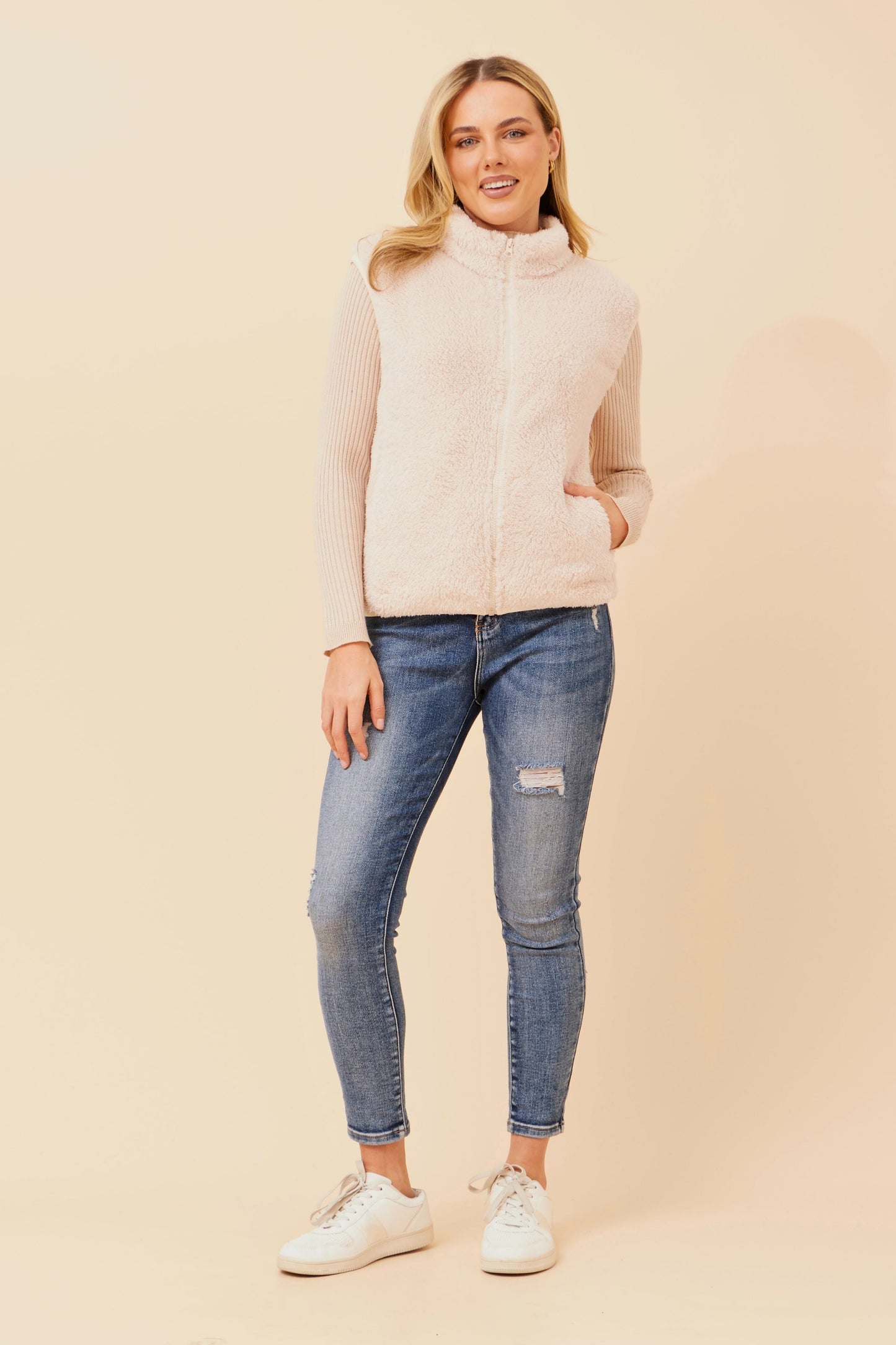 Chiara Faux Fur V524412 Ivory