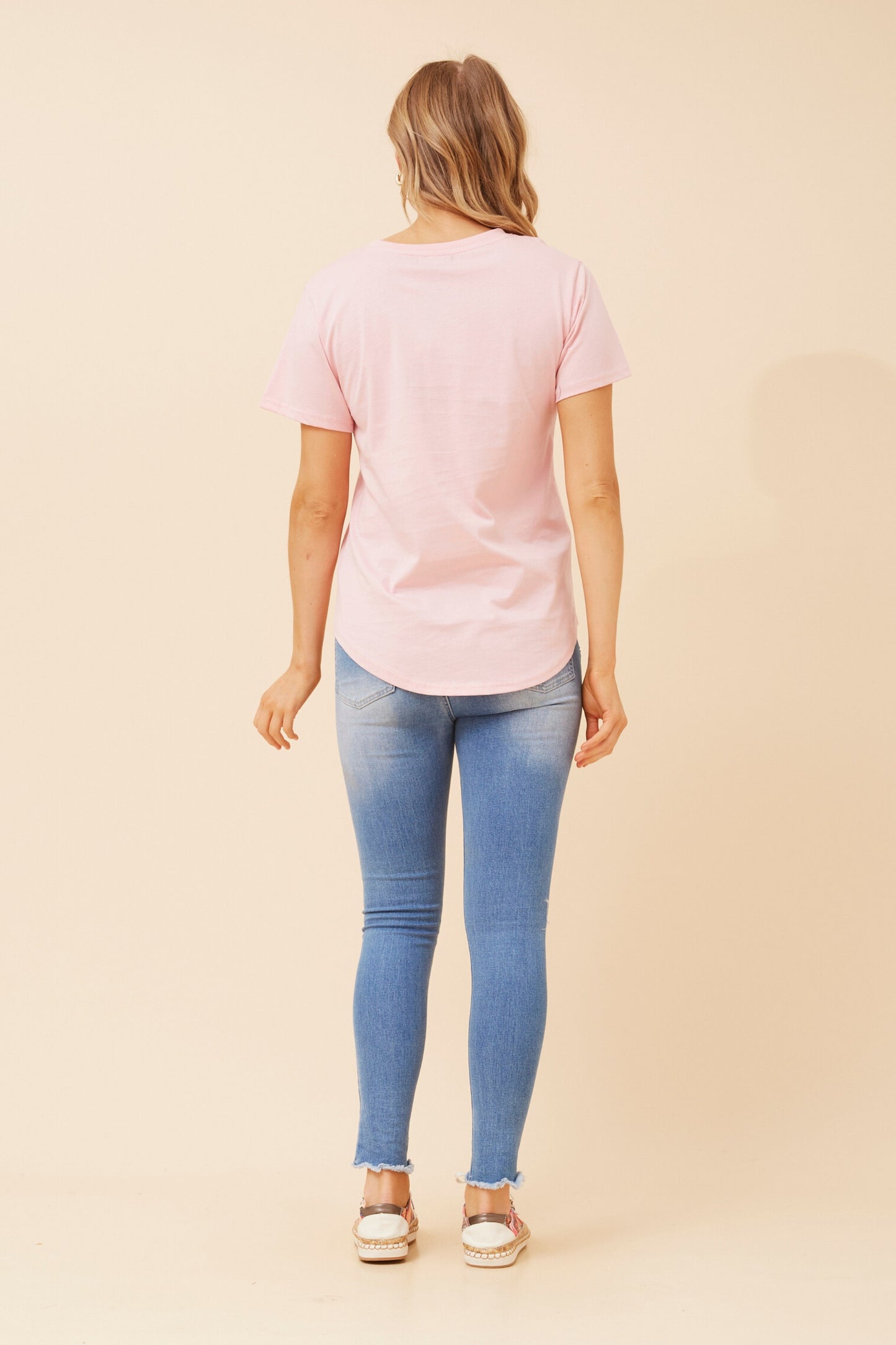 Luxe Graphic Print T-Shirt T523402