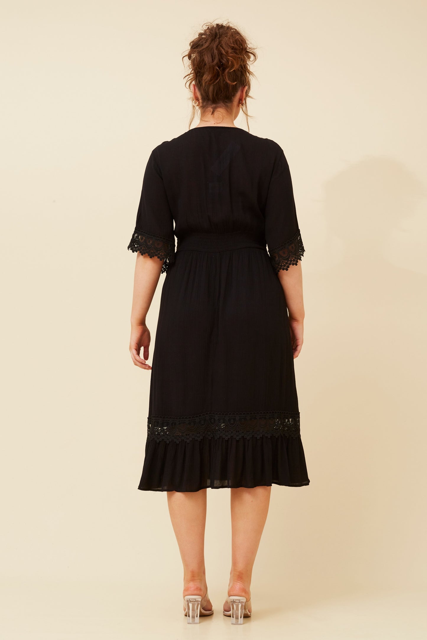 Mel Lace Midi Dress D517170