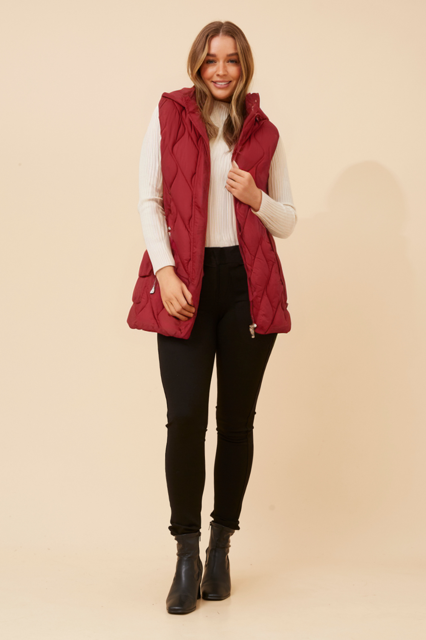 Nadine Puffer Vest V526274