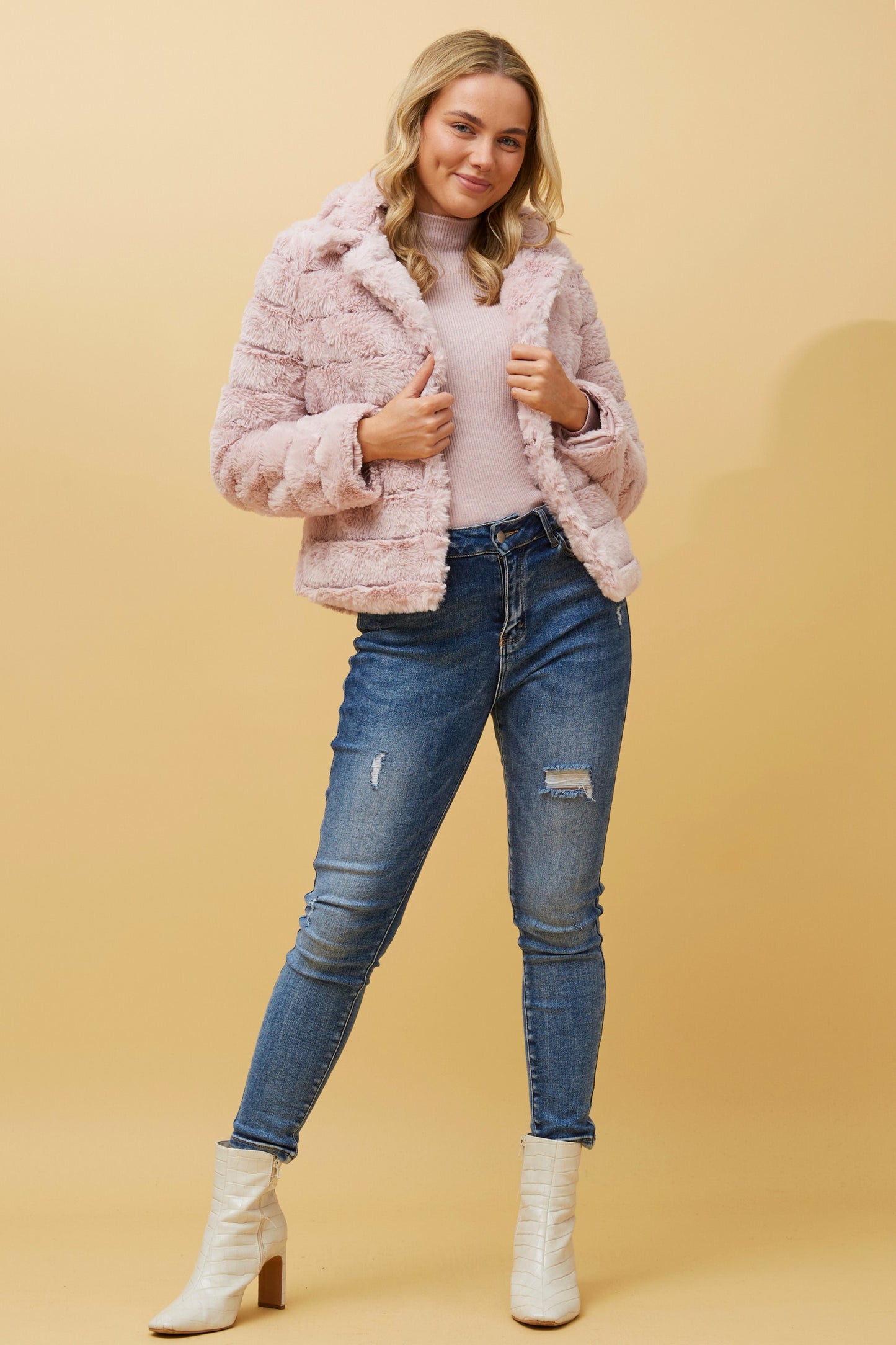 Ava Faux Fur Jacket J511031 Blush