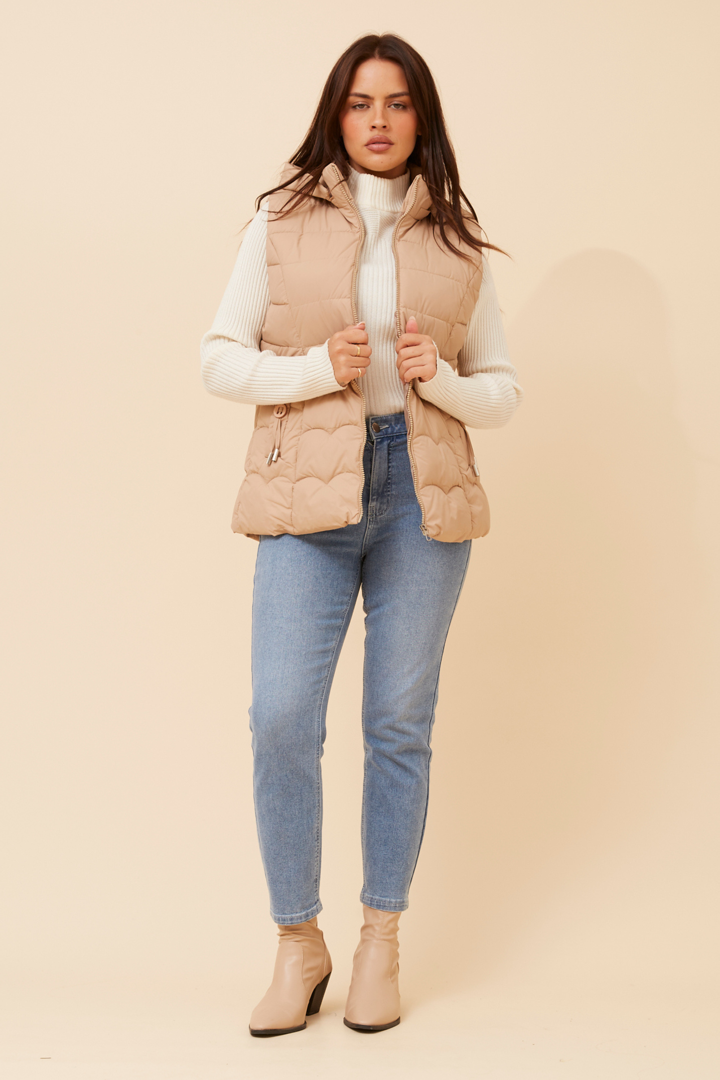 Ivella Puffy Vest V732888
