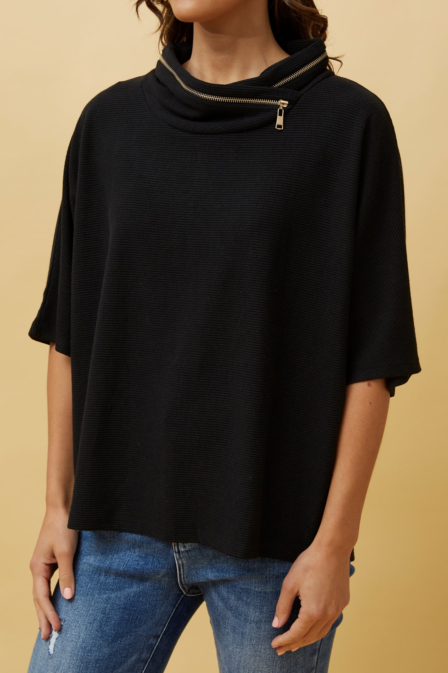 Kael Zip Detail Top T508336