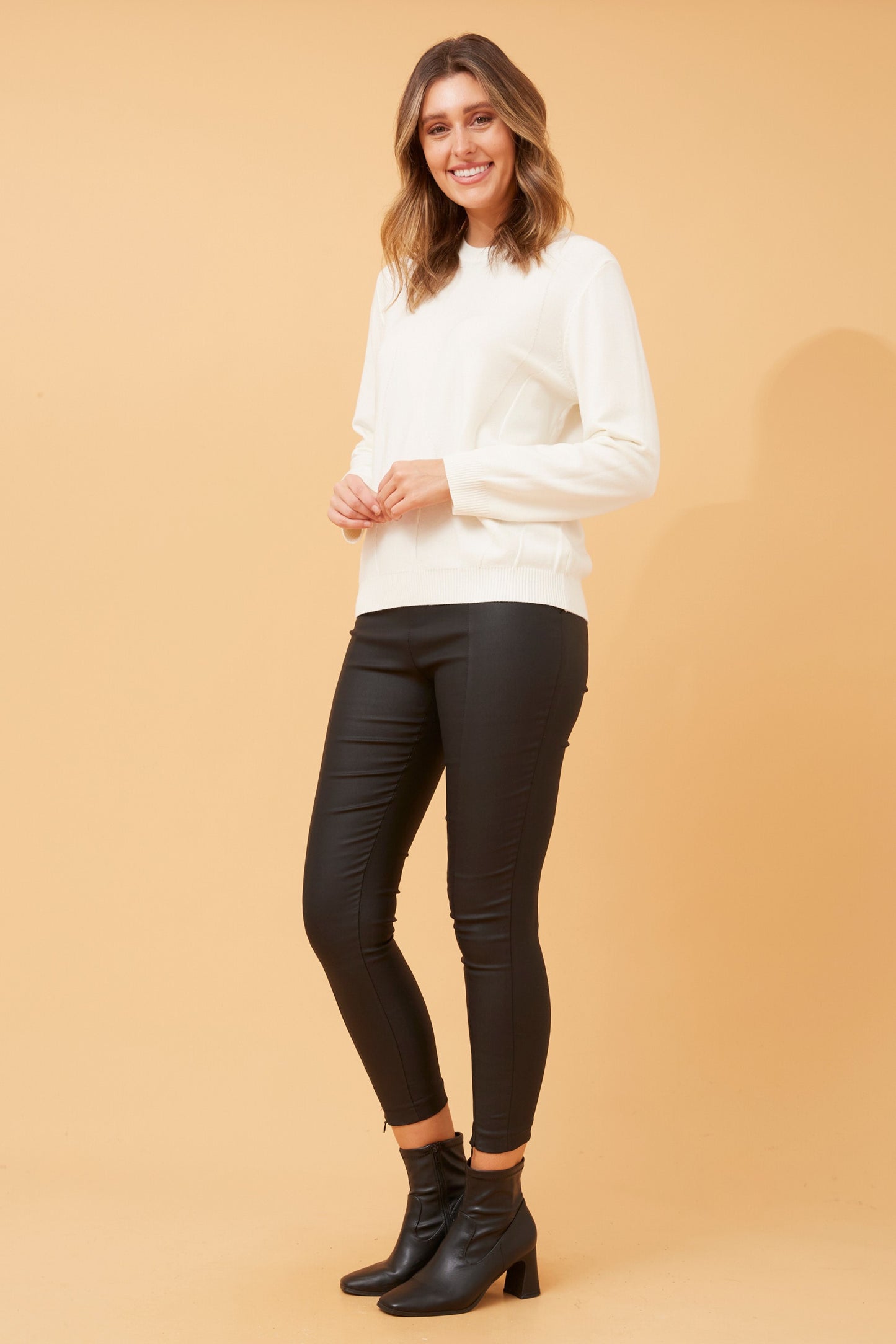 Angela Knit Jumper KP517808 - White