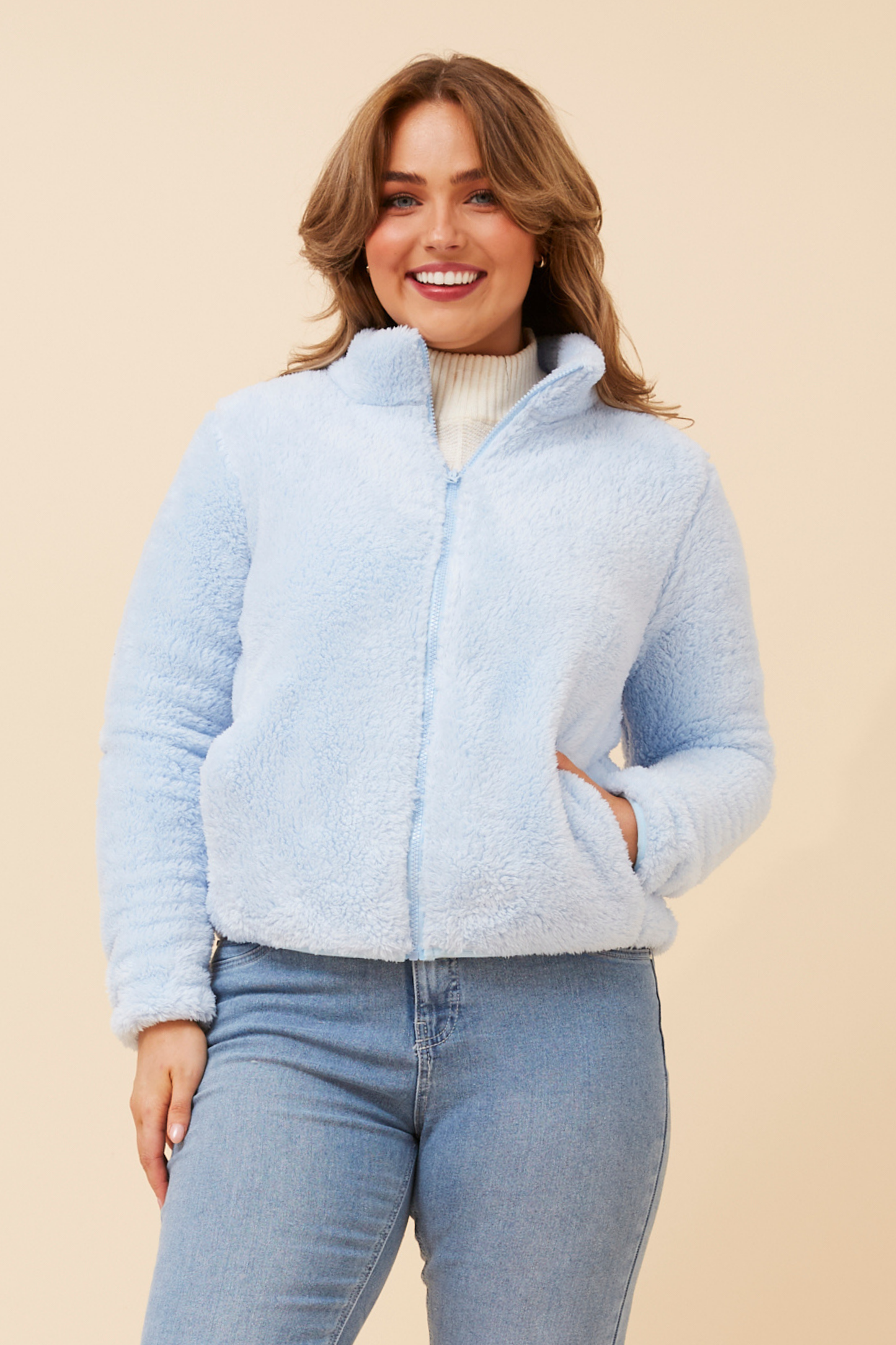 Front FAUX FUR Jacket- J526293 Skylight