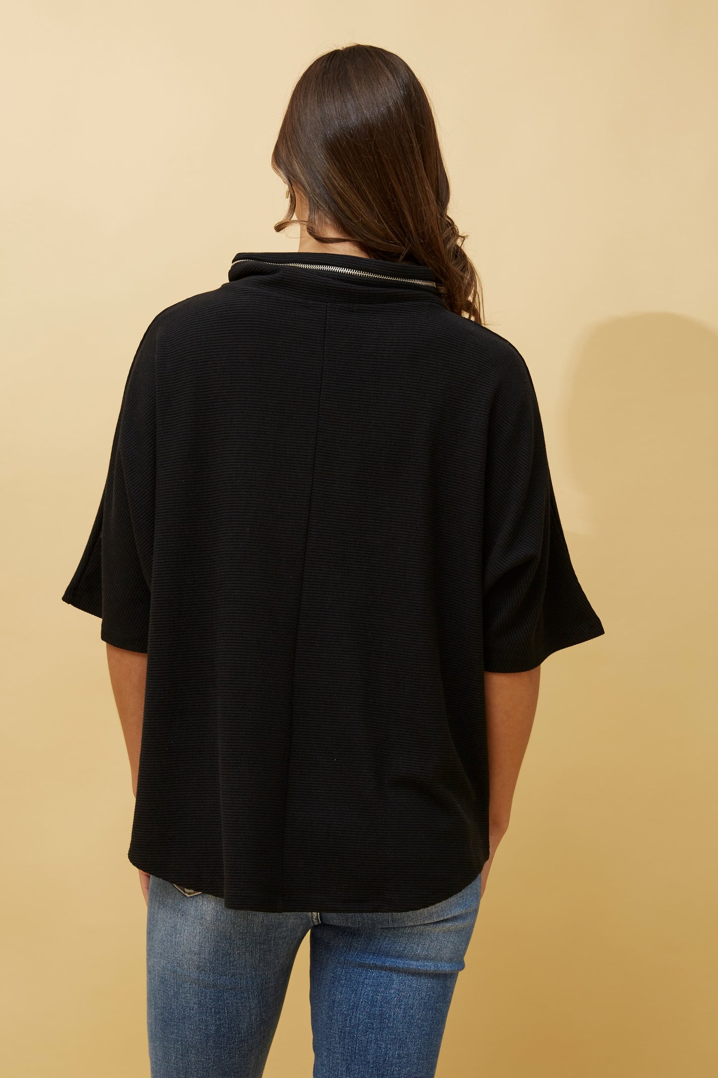 Kael Zip Detail Top T508336