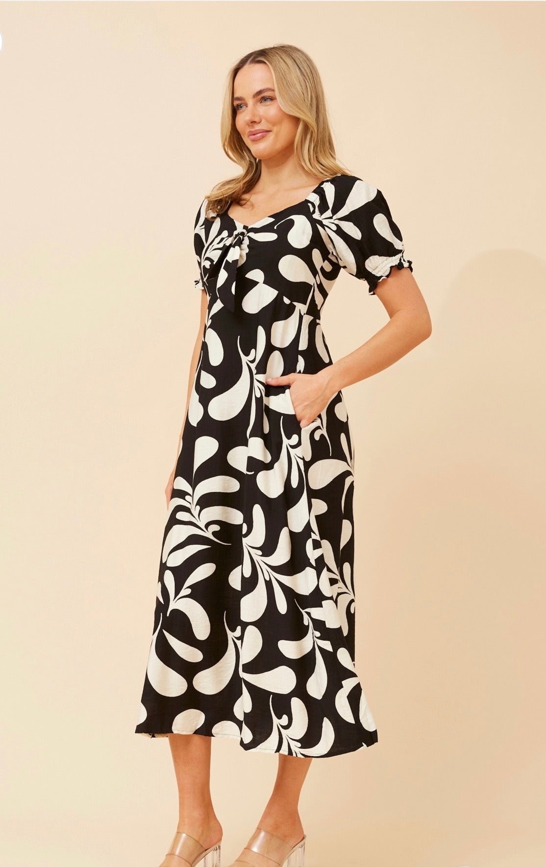 Anne Front Bow Dress D524665 Black & White