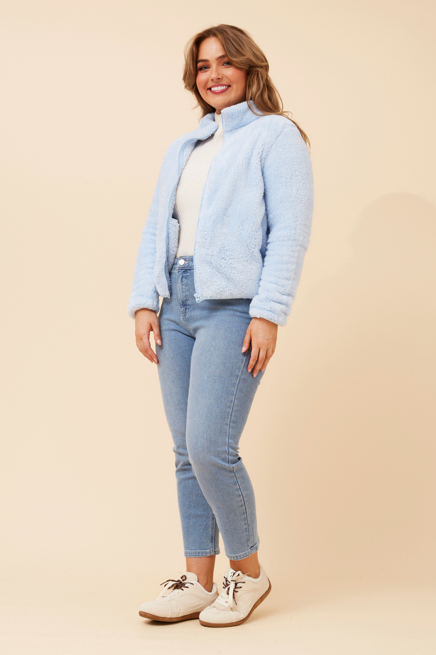 Front FAUX FUR Jacket- J526293 Skylight