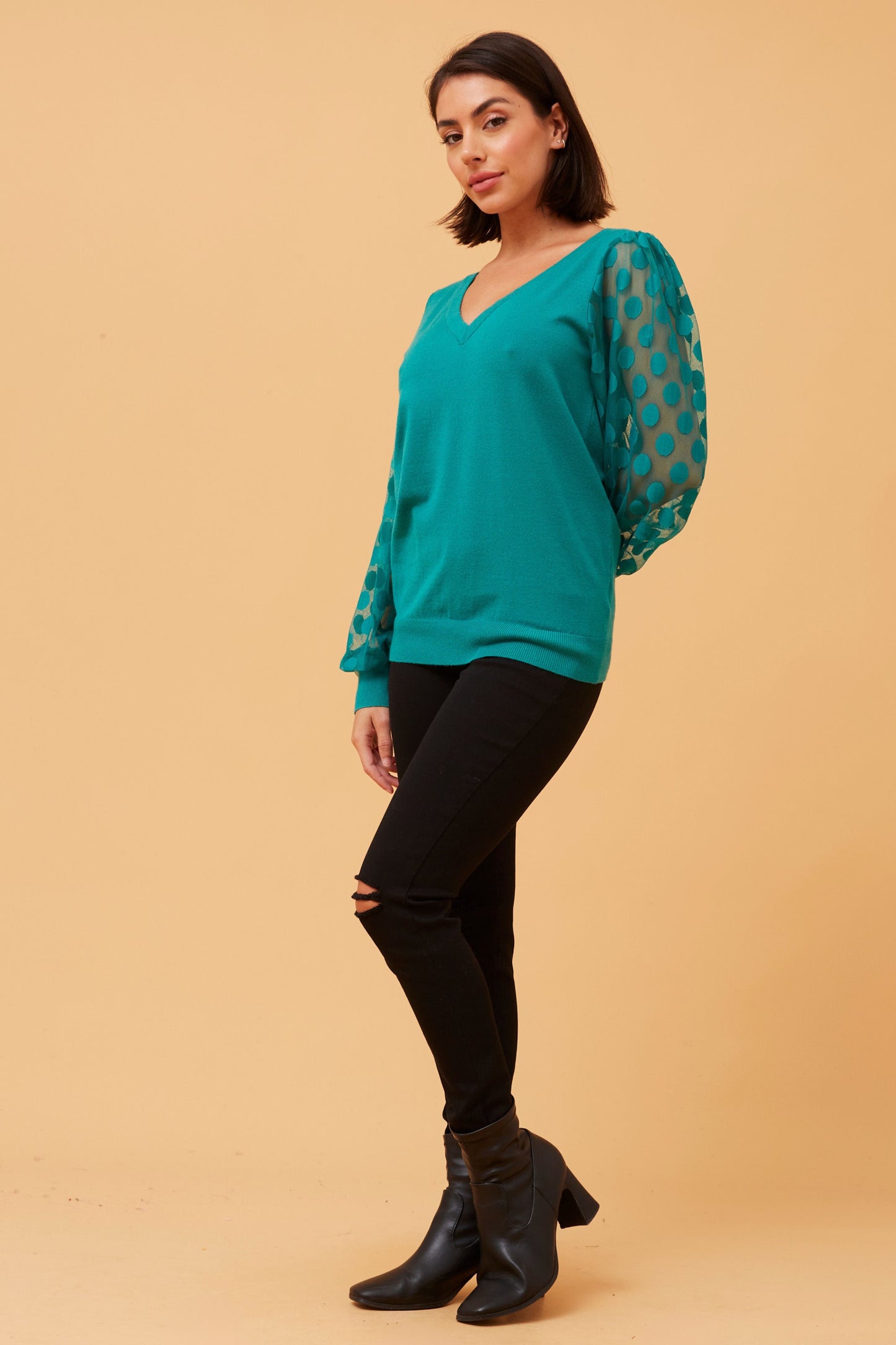 Sere V neckline Knit KP515500 Jade