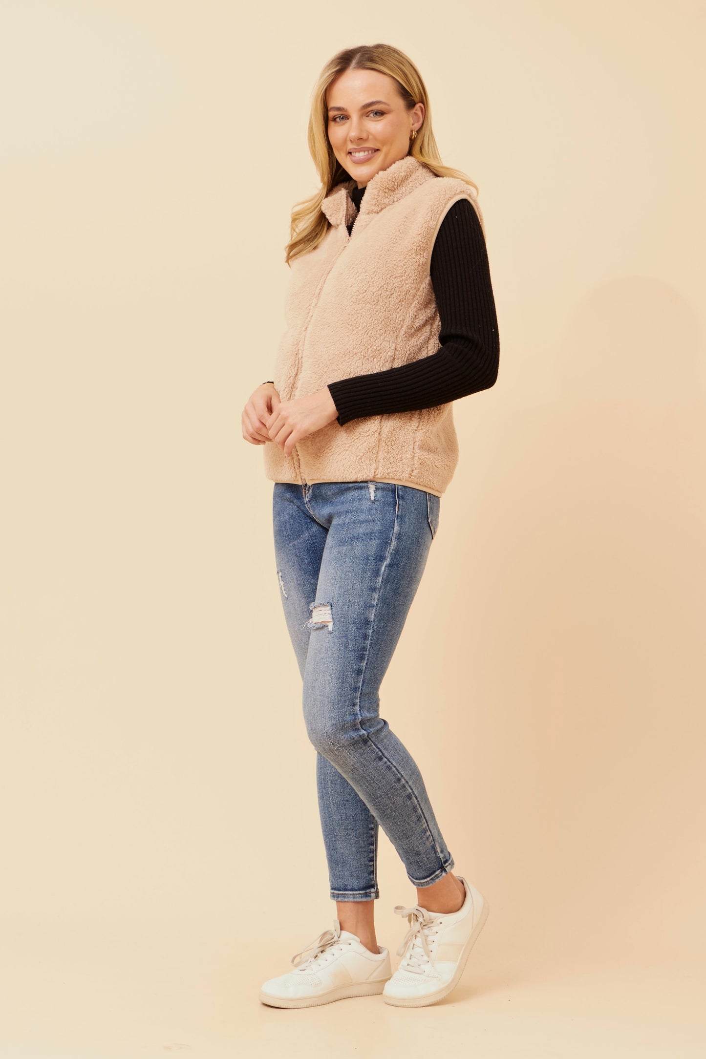 Chiara Faux Fur V524412 Beige