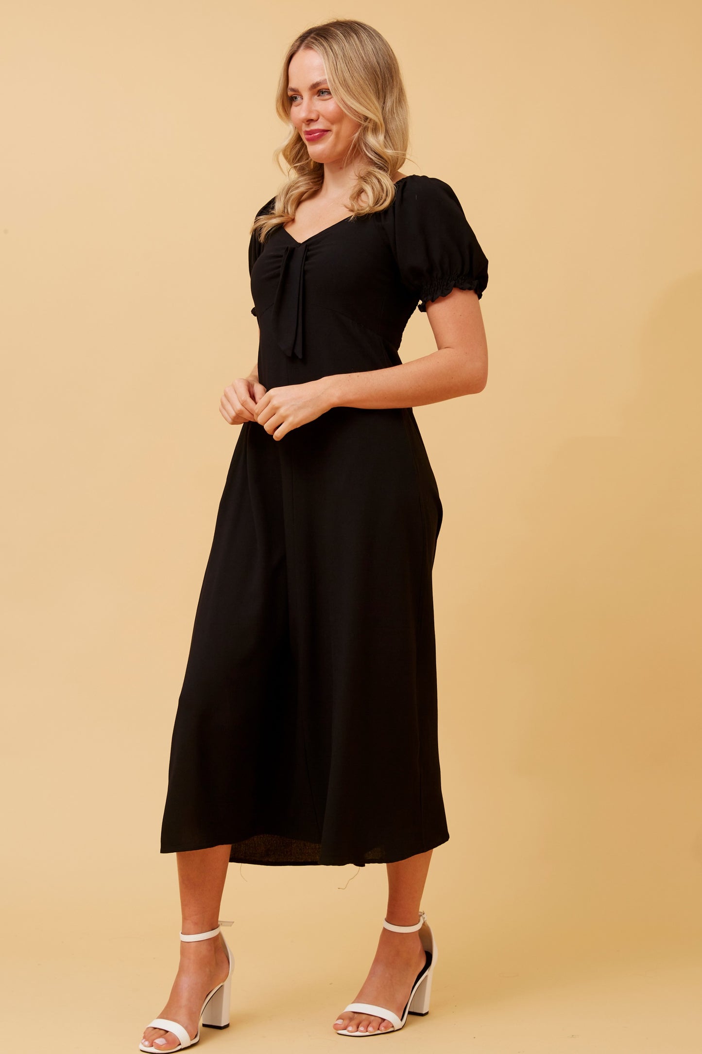 Anne Front Bow Dress - Black D520357