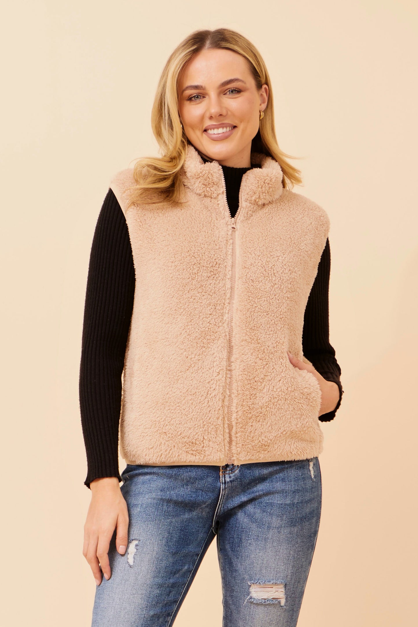 Chiara Faux Fur V524412 Beige
