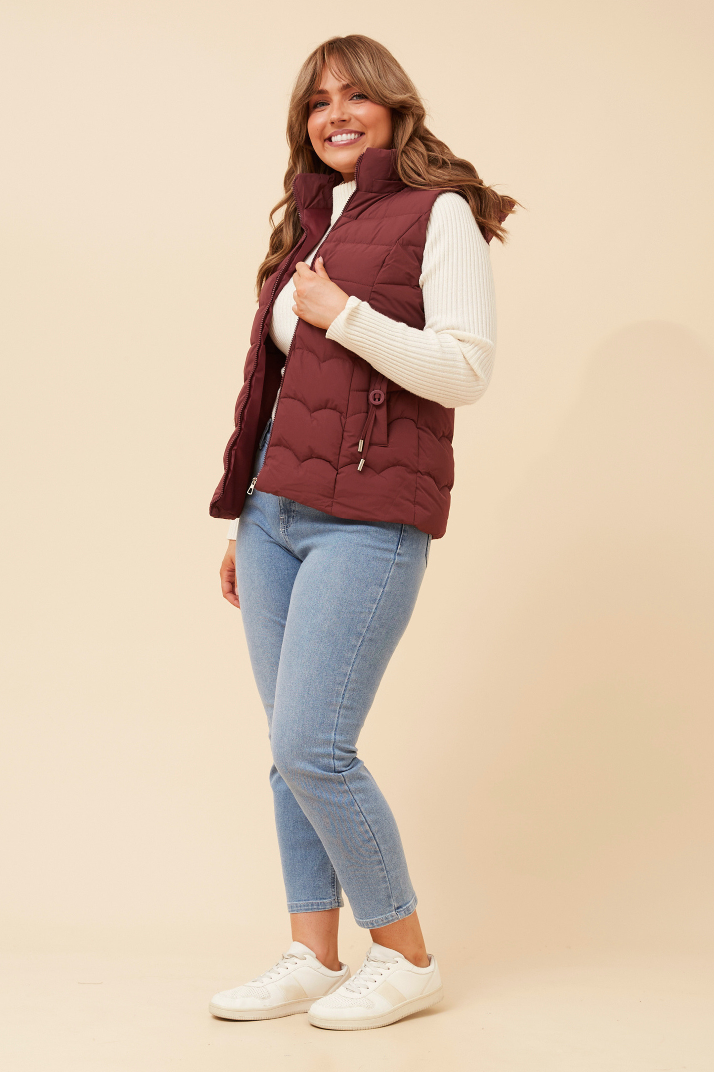 Ivella Puffy Vest V732888 Red Dahlia