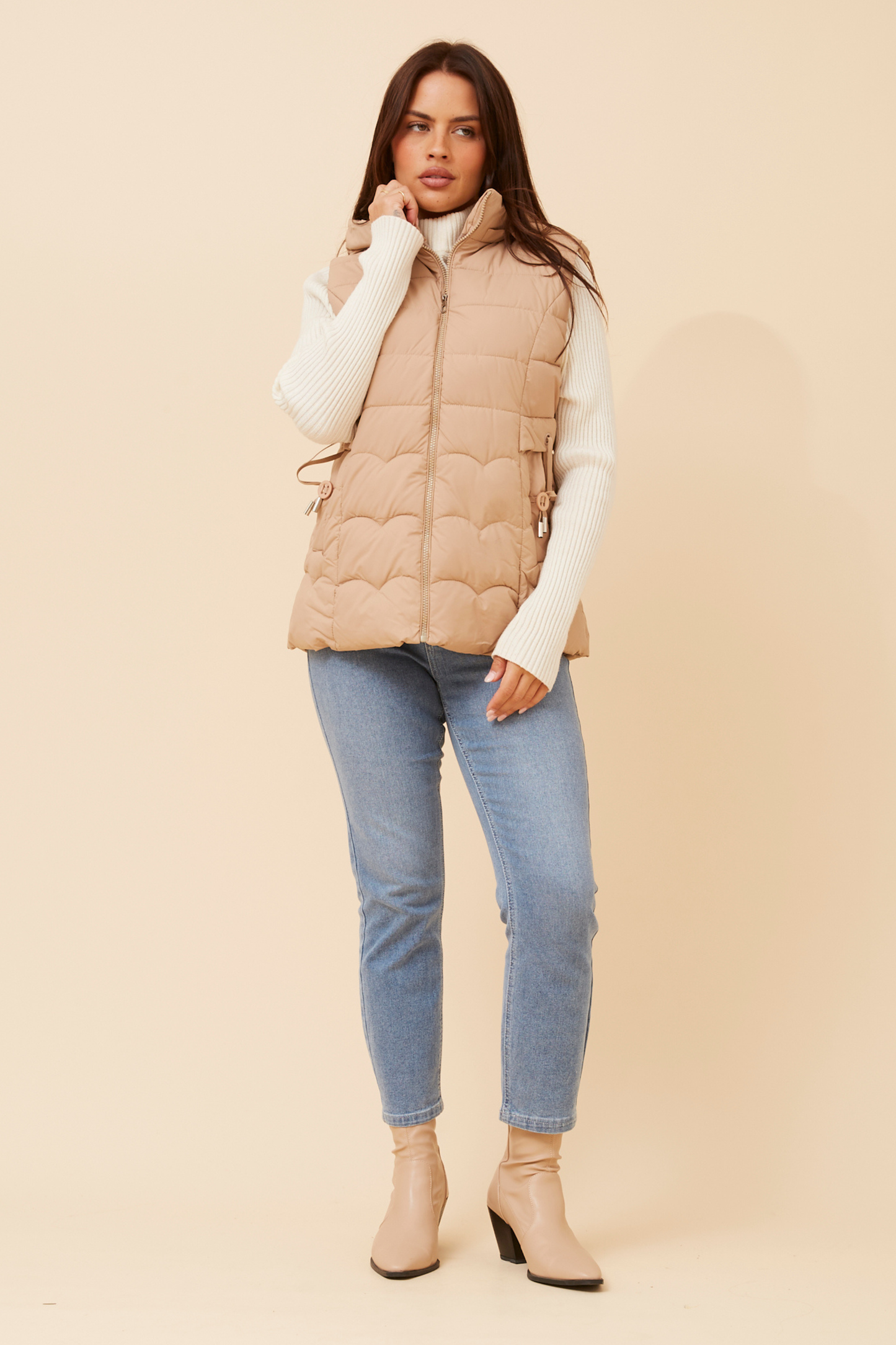 Ivella Puffy Vest V732888