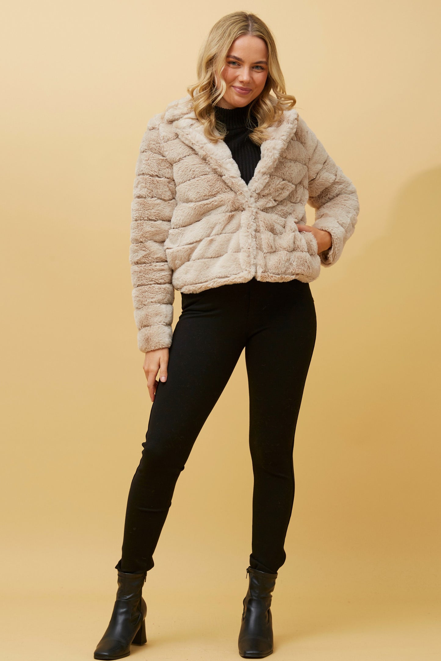 Ava Faux Fur Jacket J511031 Beige