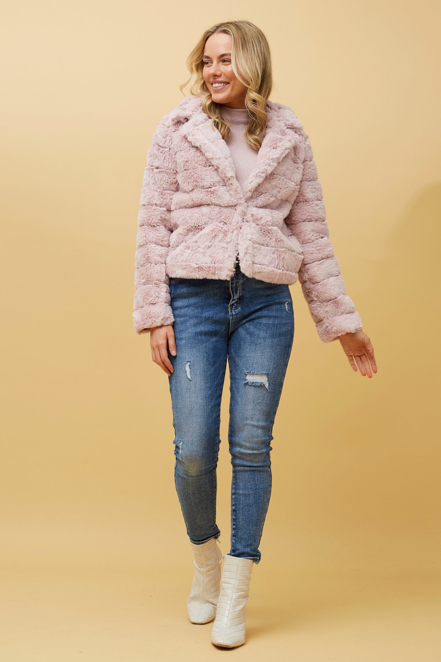 Ava Faux Fur Jacket J511031 Blush