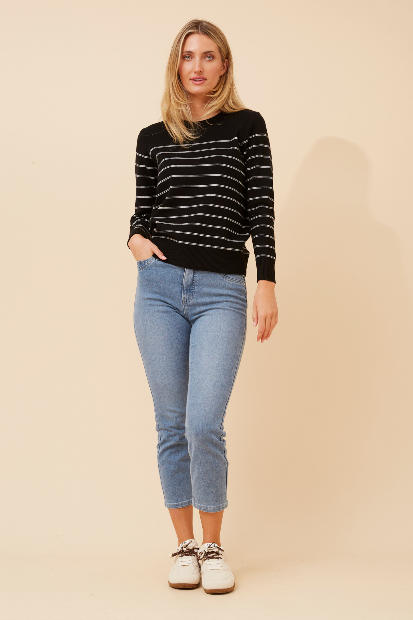 Rhina Stripe Knit KP735298 Black/White