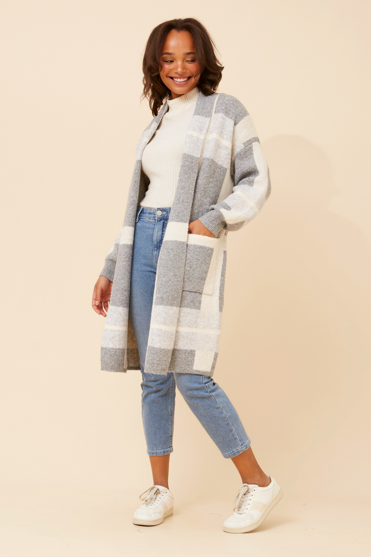 Rosette Knitted Cardigan KC175533