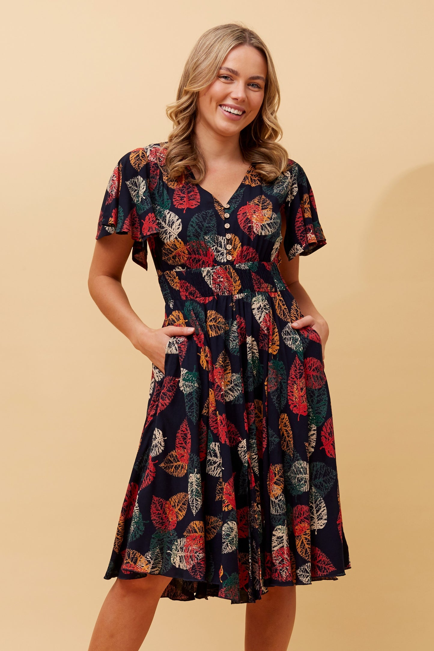 Sana Leaf Print Dress D514330