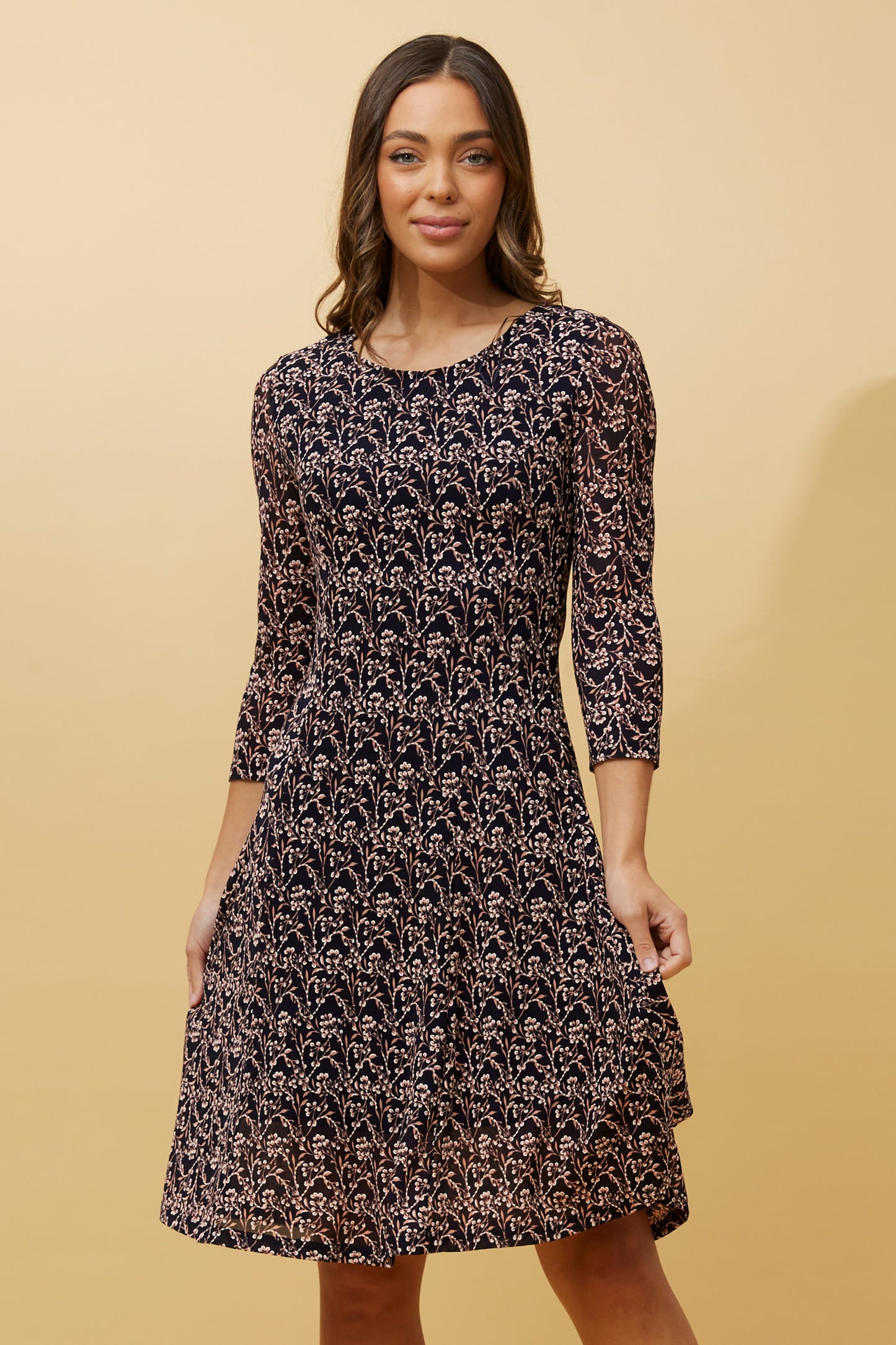 Amina Floral Lace Midi Dress D516755