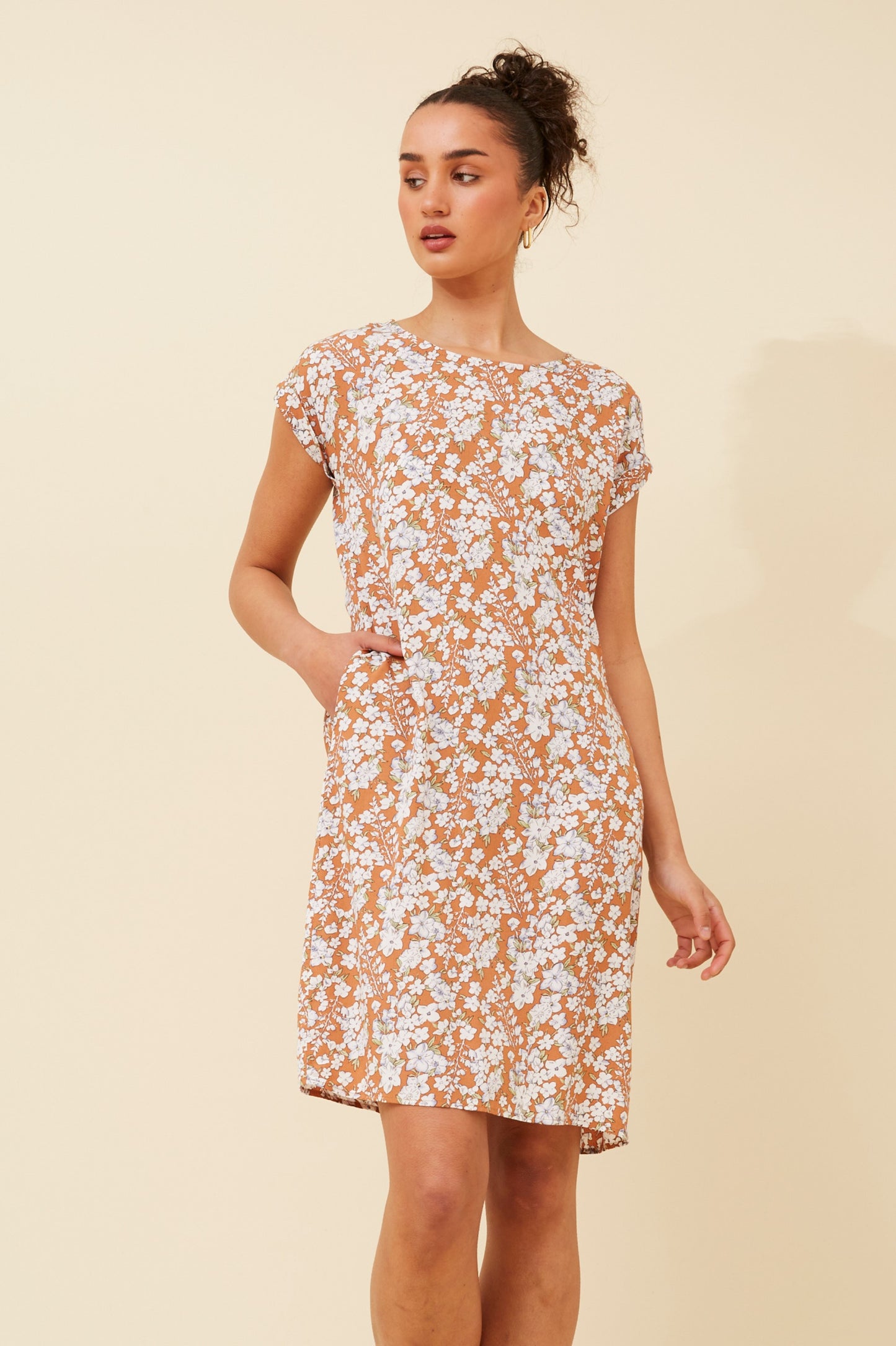 Cera Floral Shift Dress D519861