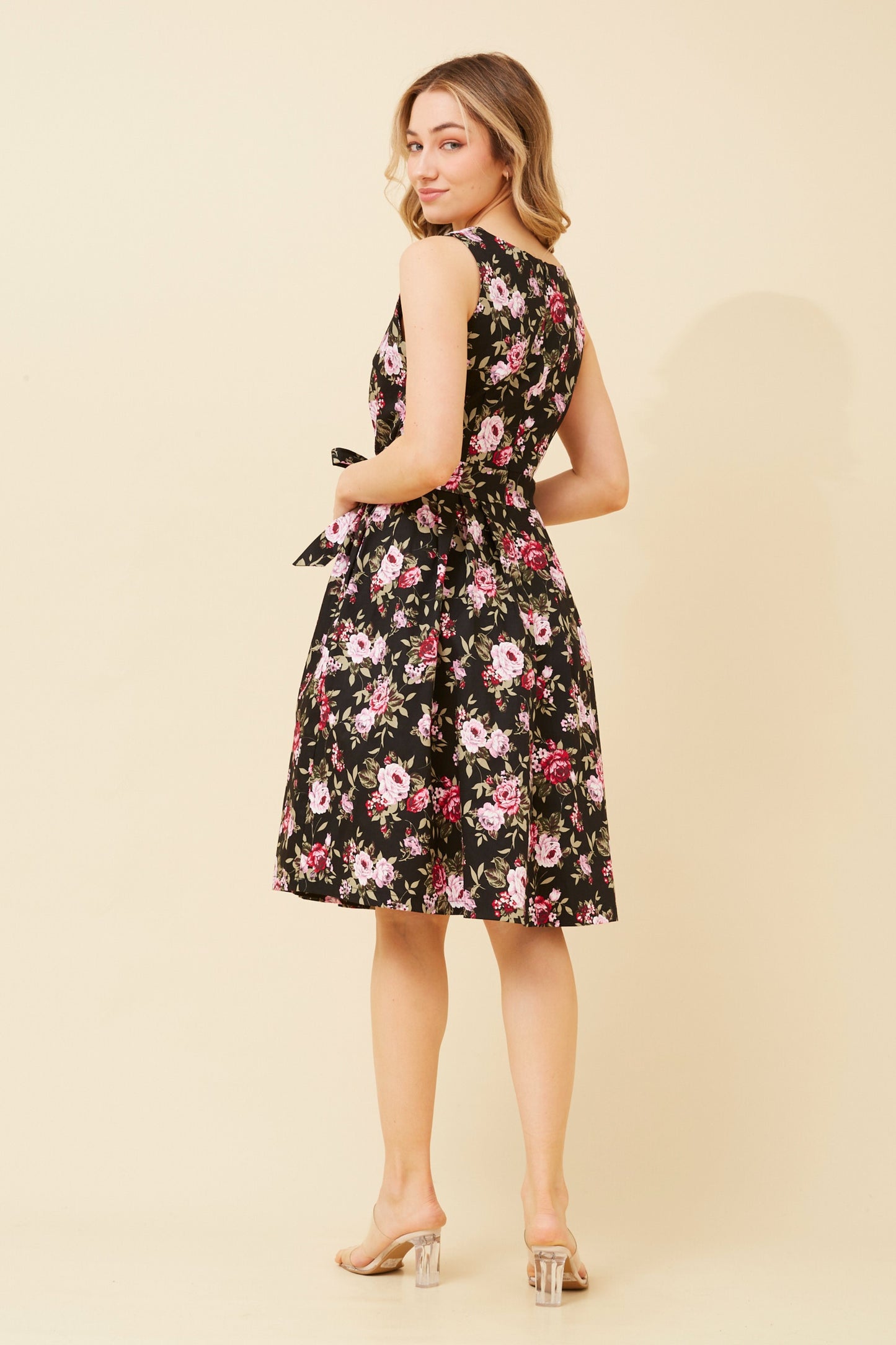 Ida Floral Short Dress - Black D520361