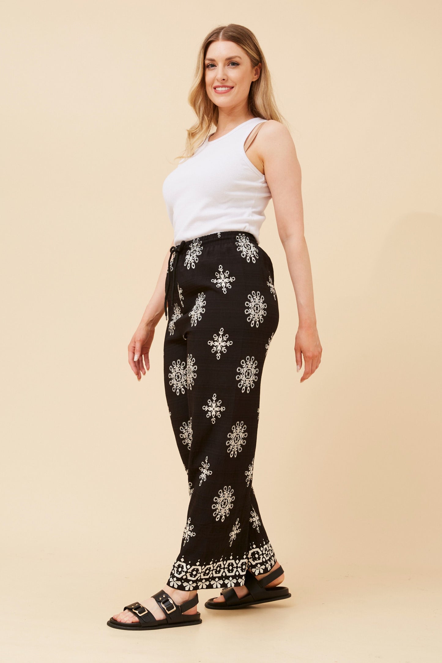 Aida embroidery Print Wide Leg Pant  P525008 Black