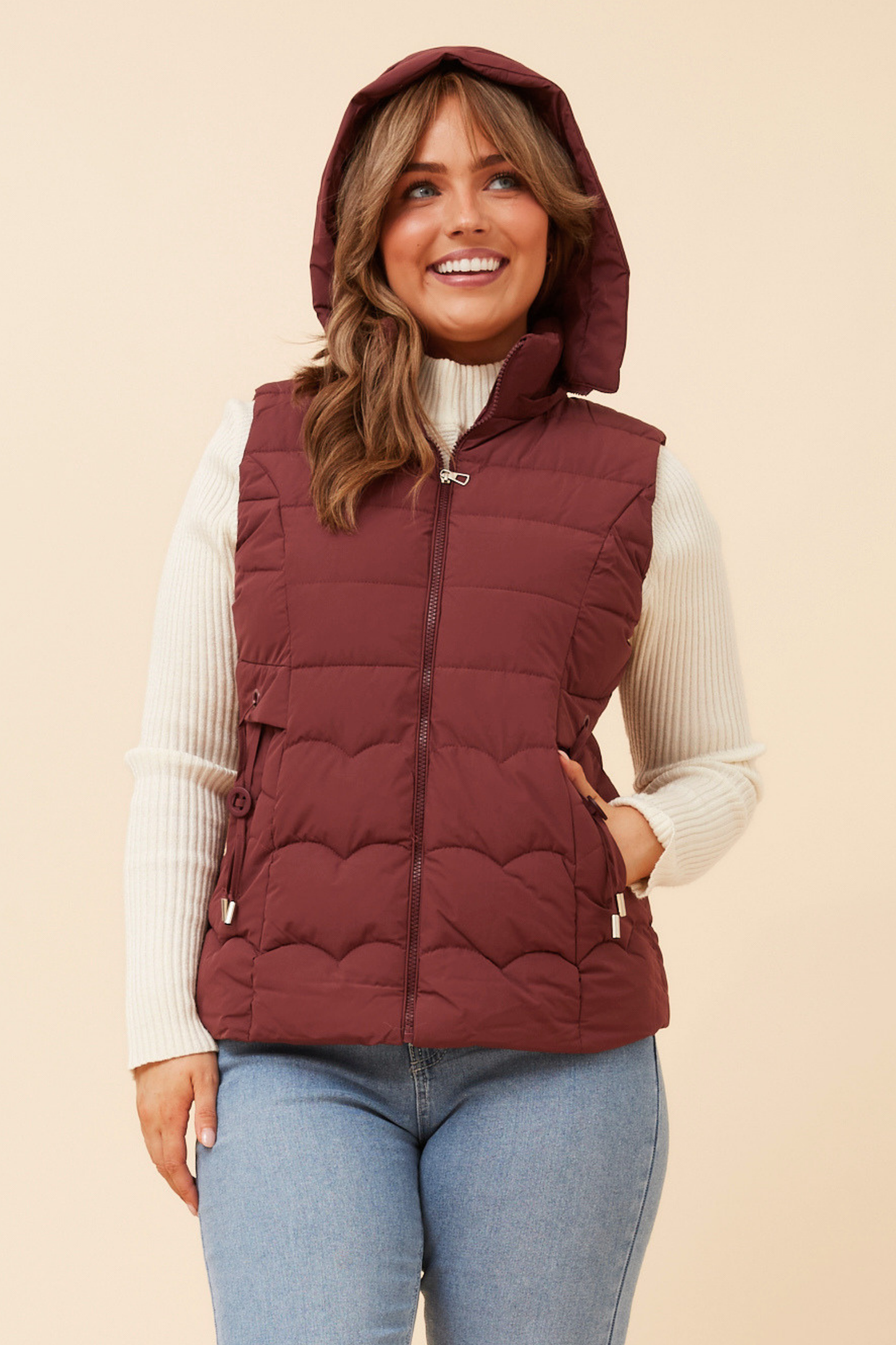 Ivella Puffy Vest V732888 Red Dahlia