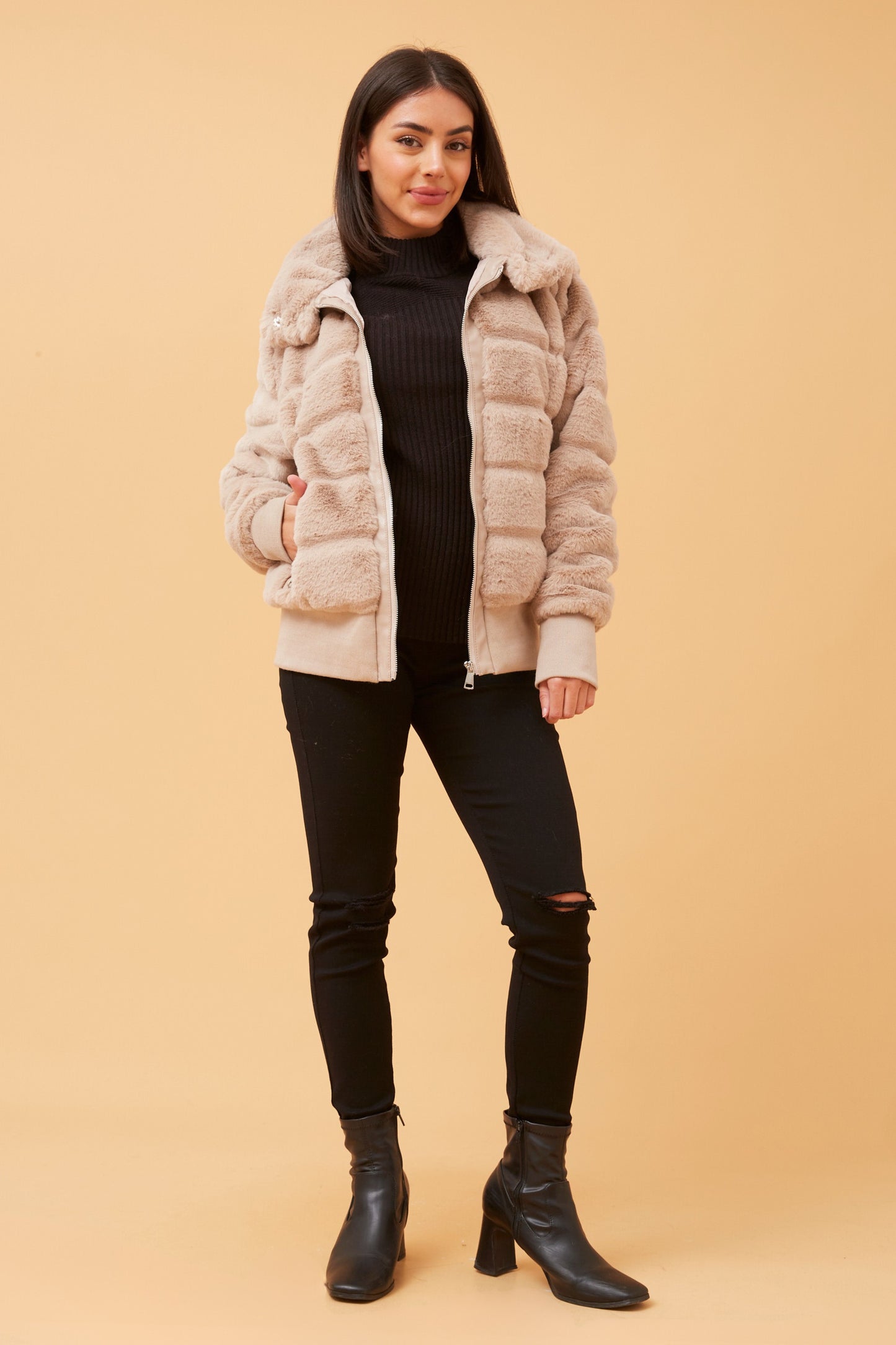 Aurora Faux Fur Beige J515278