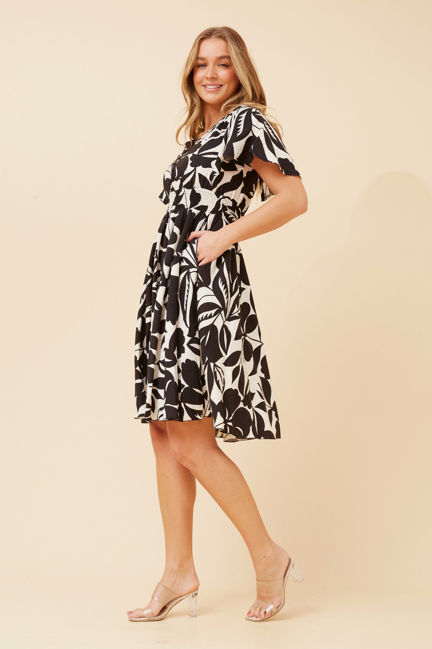 Sana Leaf Print Dress D523295