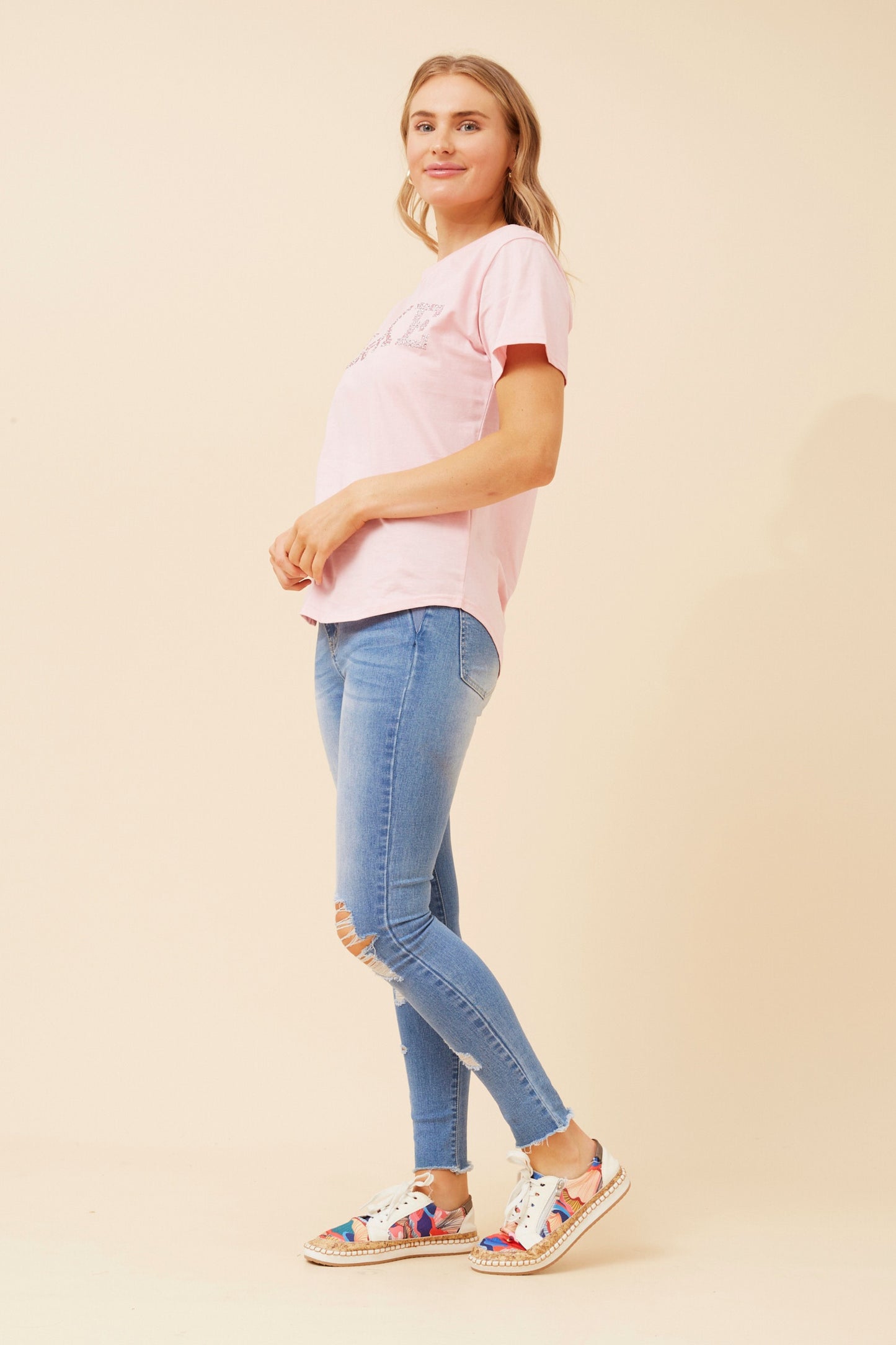 Luxe Graphic Print T-Shirt T523402