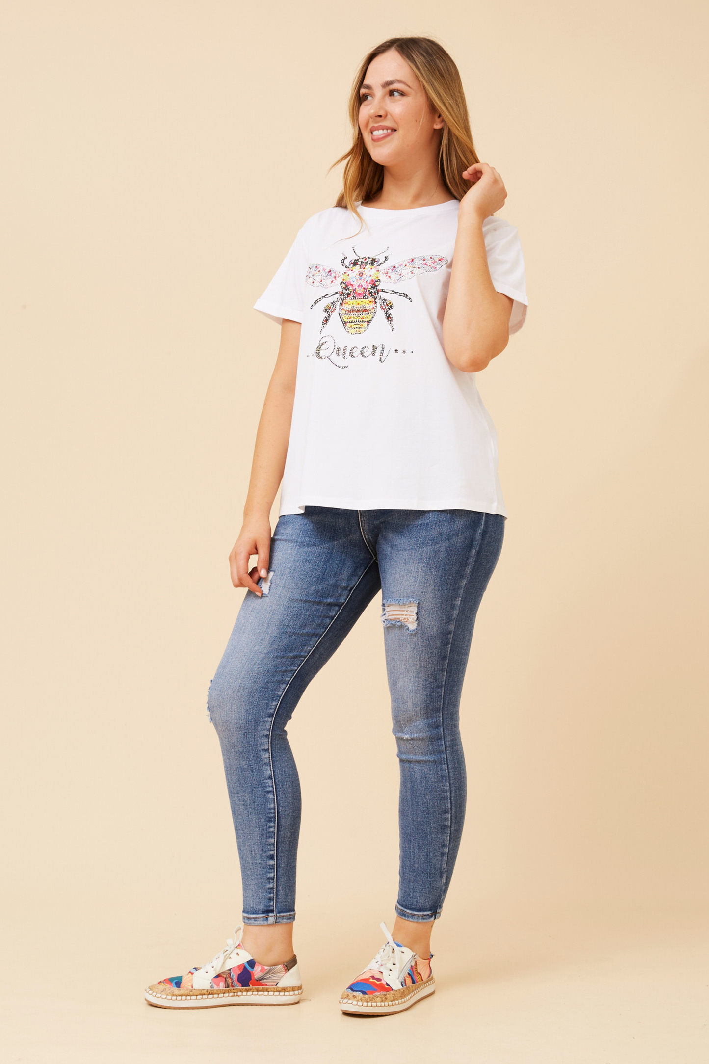 Queen Bee Graphic T-Shirt - T525502
