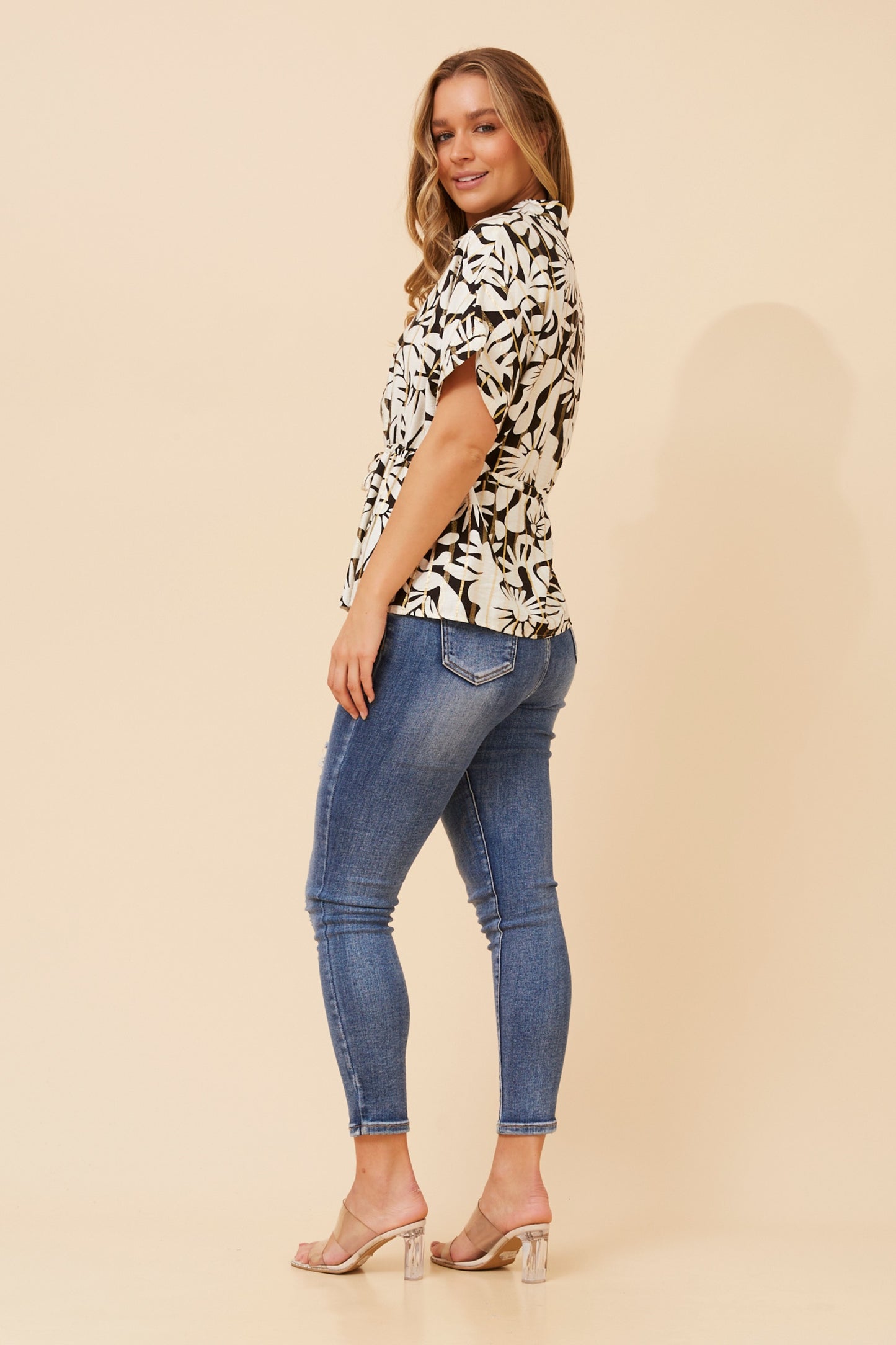 Etta Foil Details Top T735110