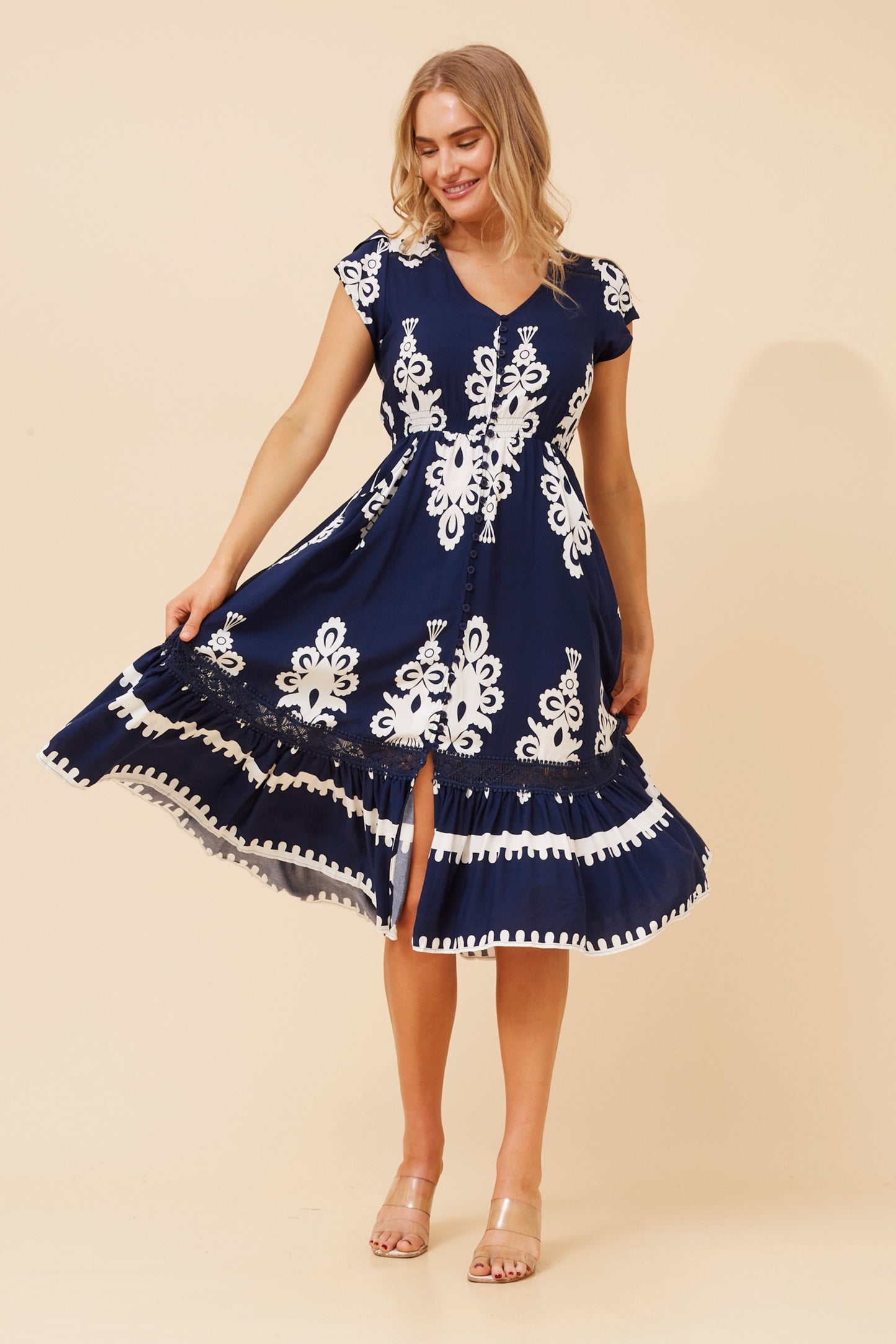 Serena Floral Midi Dress - D523029