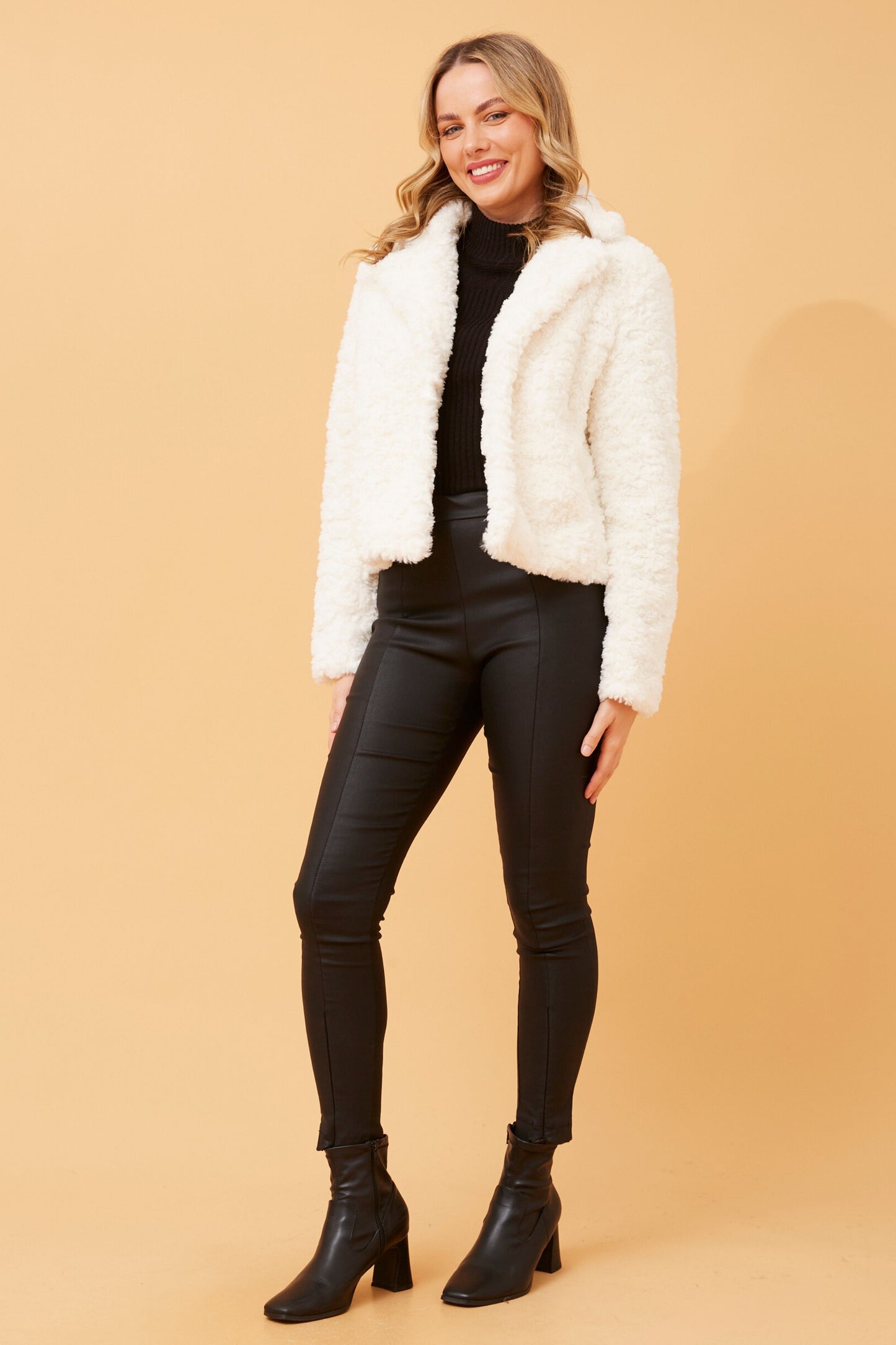 Aria Fur Jacket J518099