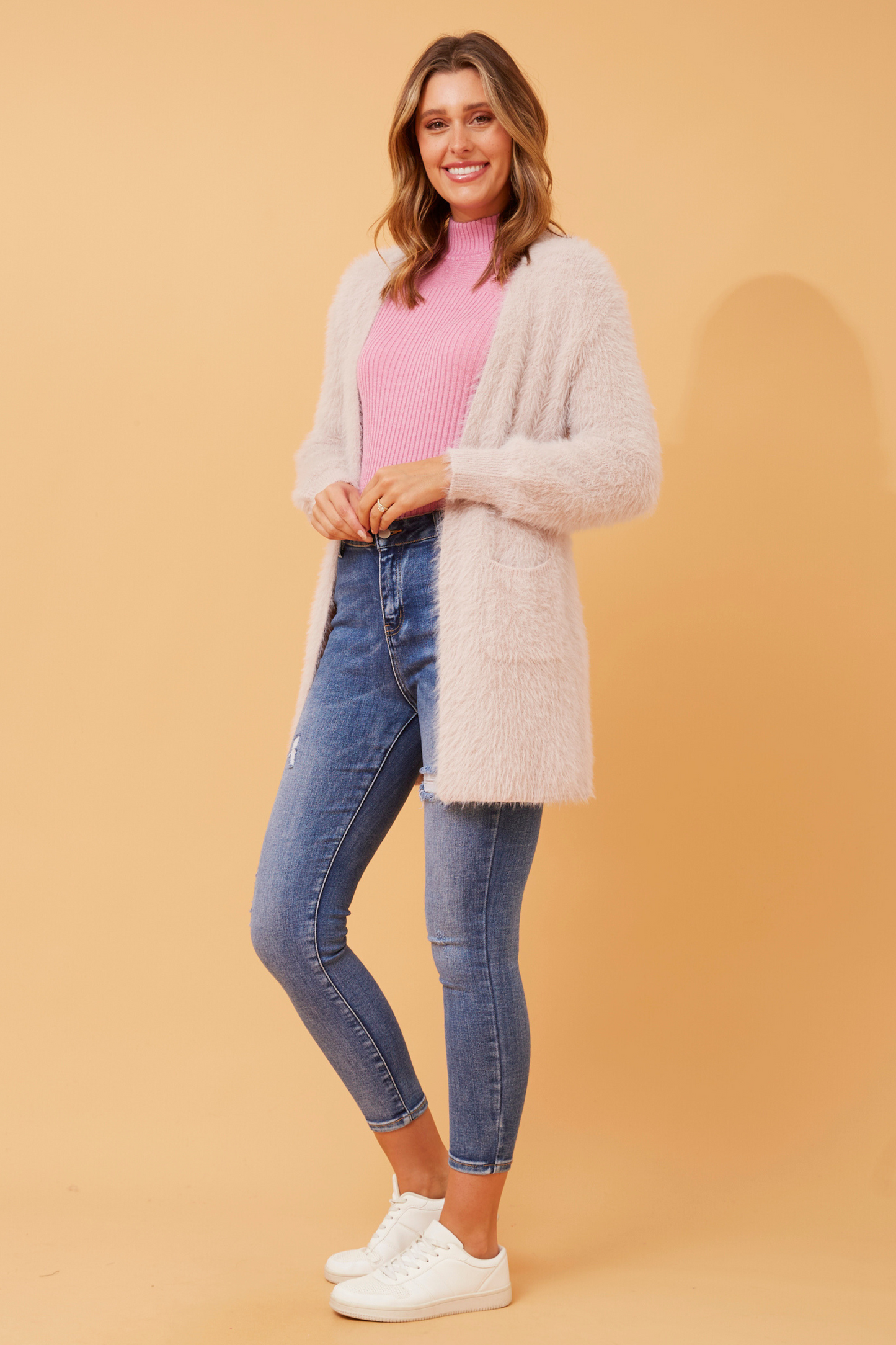 Davie Long Sleeves Eyelash Knit Cardigan Blush KC508495