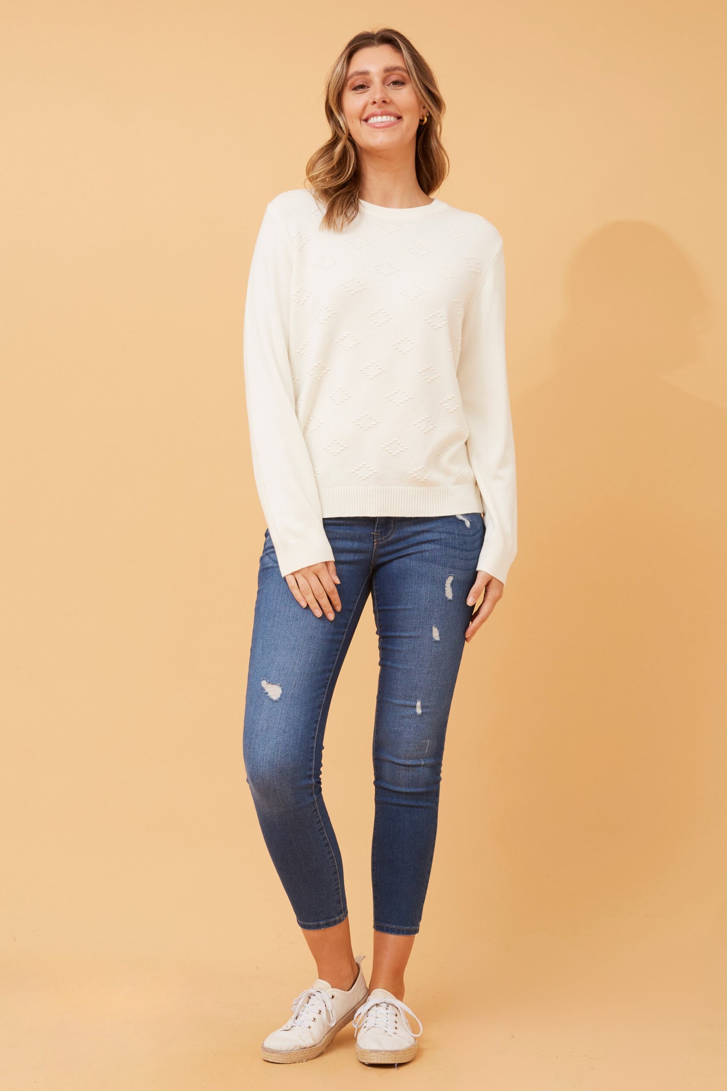 Beau Textured Pullover White KP518378