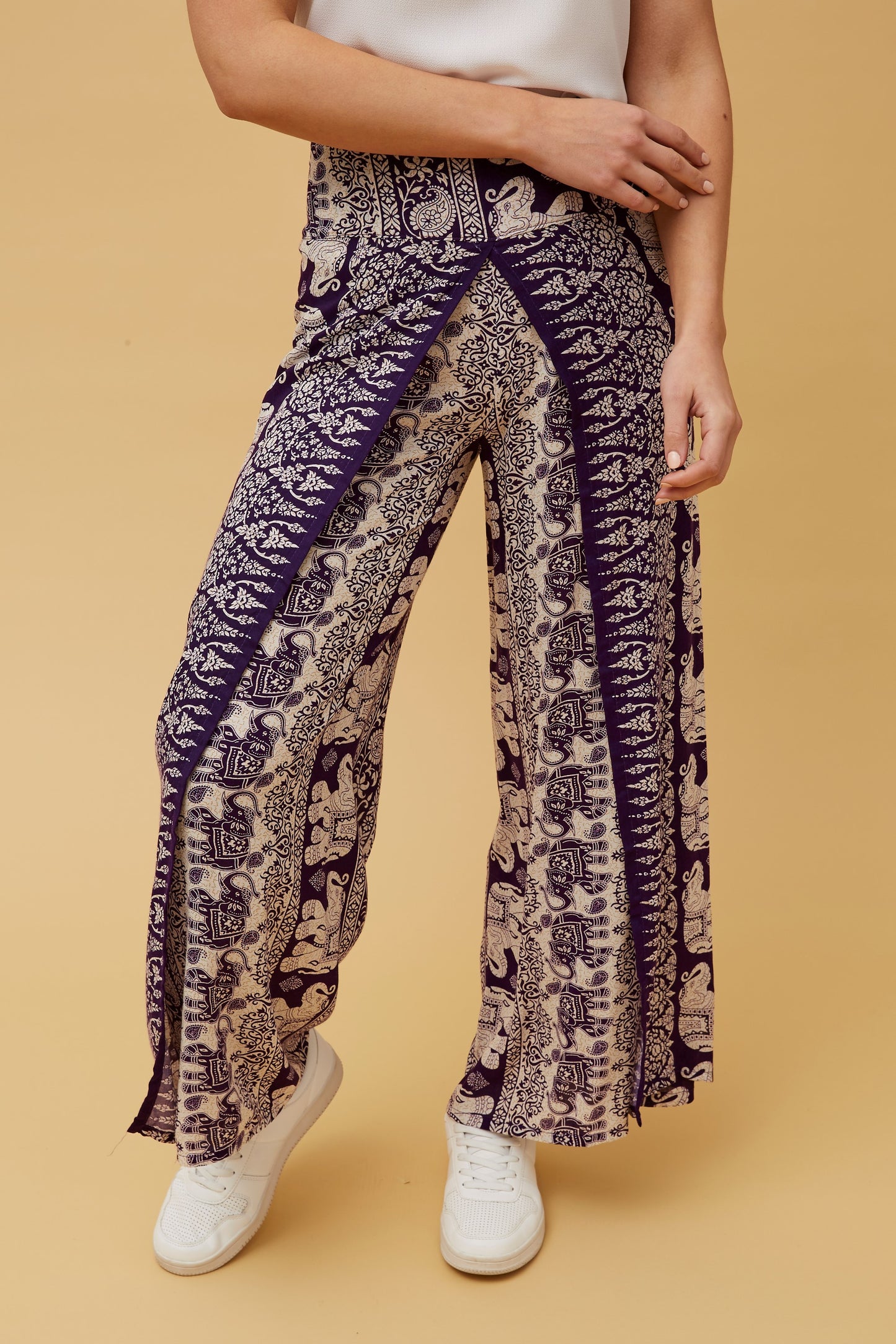 Elephant Printed Pant P513913- Purple