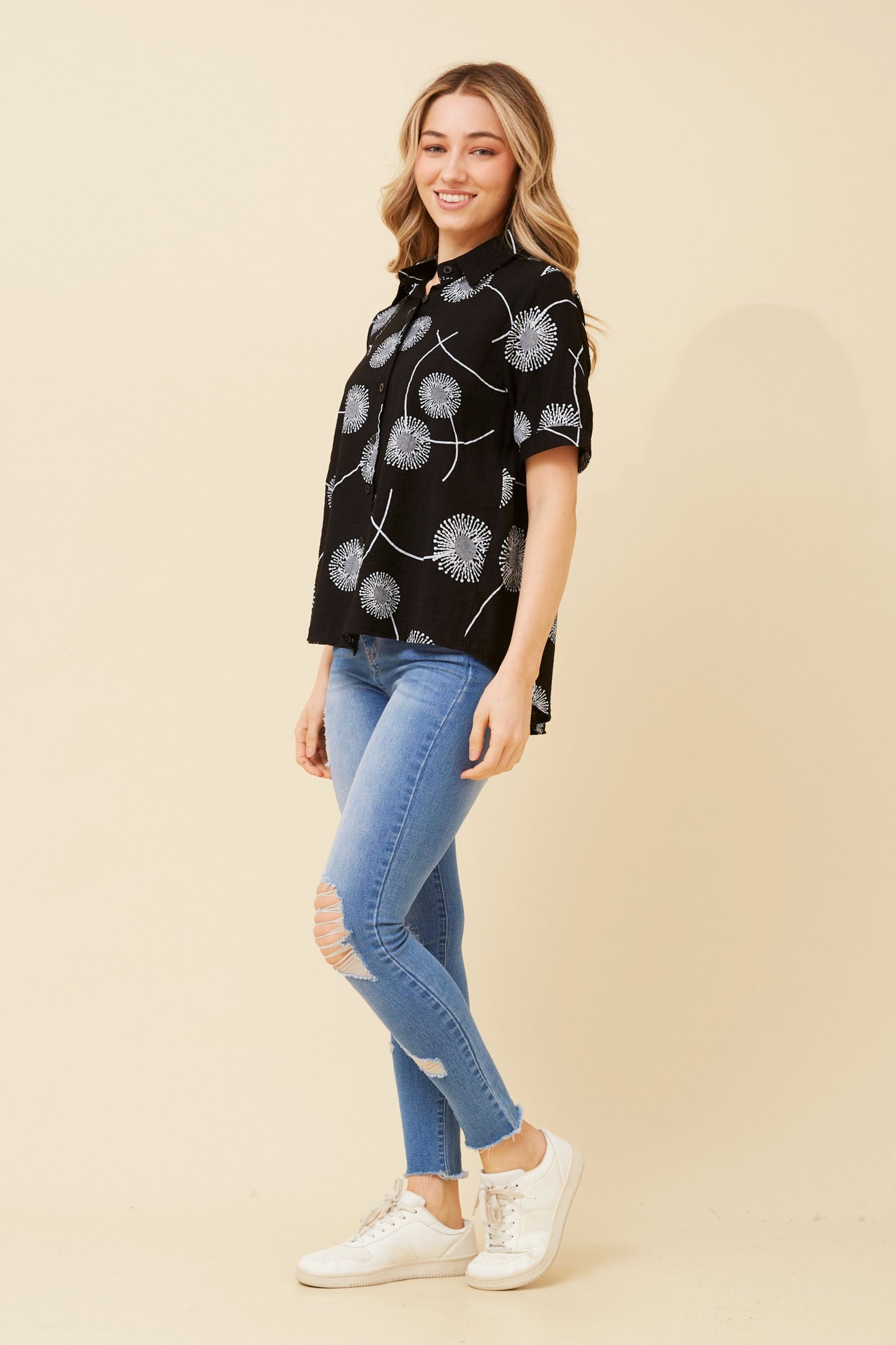 Sinna Abstract Print Shirt - Black T517627