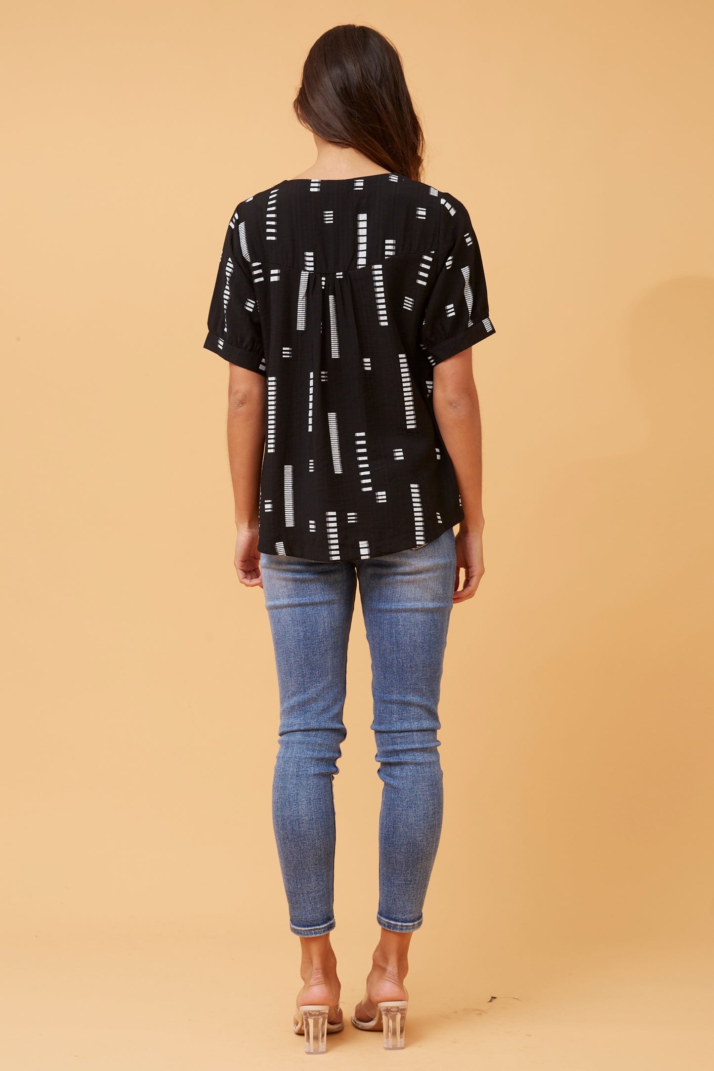 Carolyn Short Sleeve Top - Black T731876